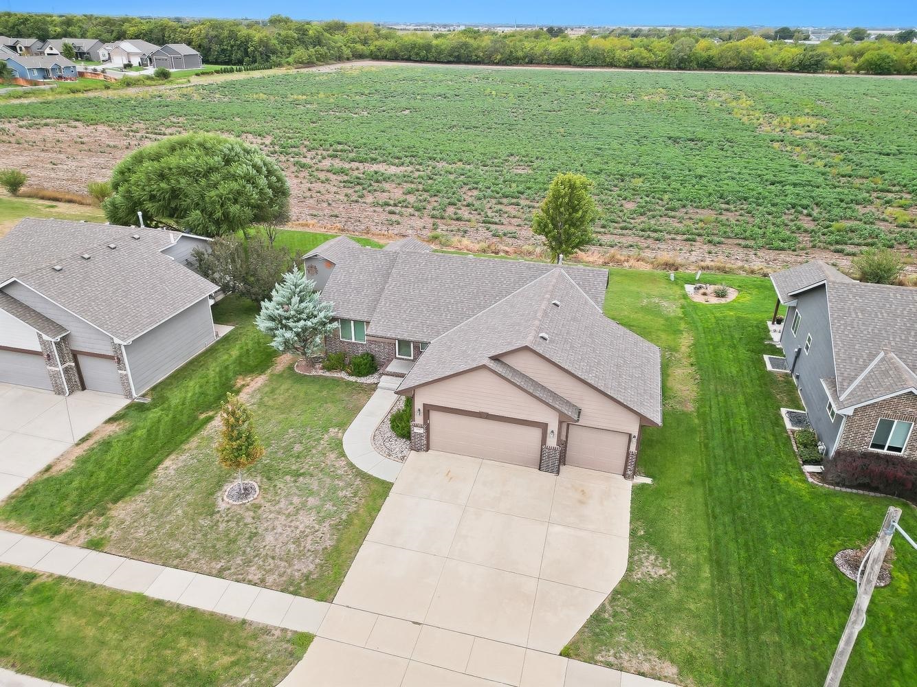 1817 N Kentucky Ln Property Photo 3