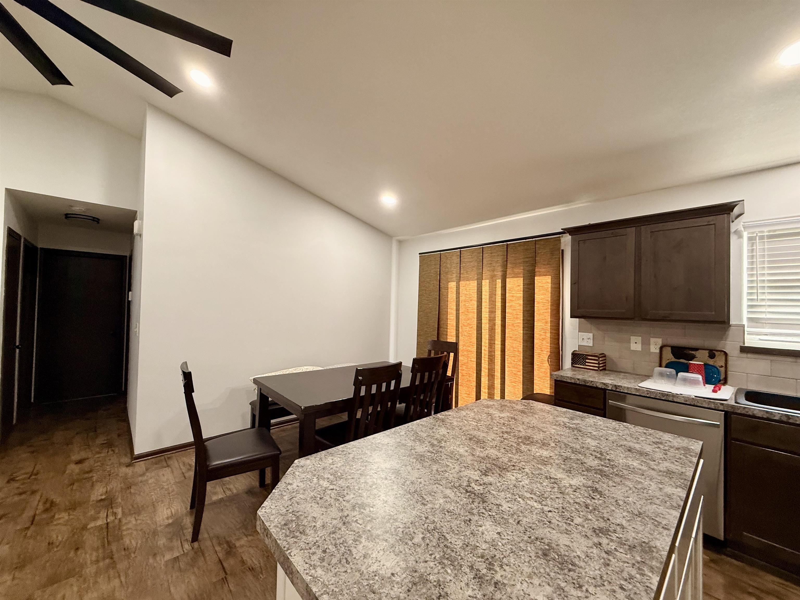 1817 N Kentucky Ln Property Photo 4
