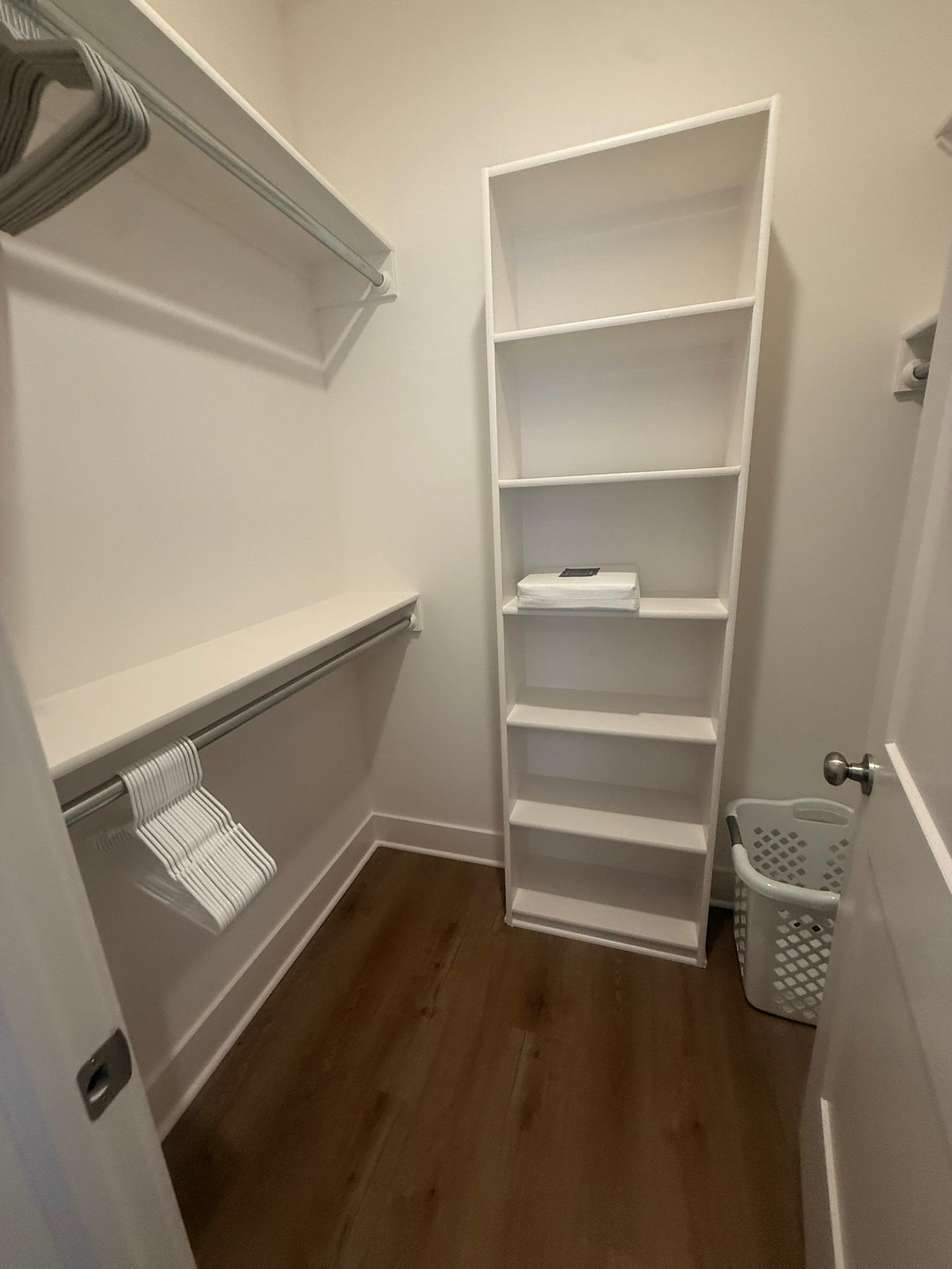 4827 N Vassar Avenue Property Photo 23