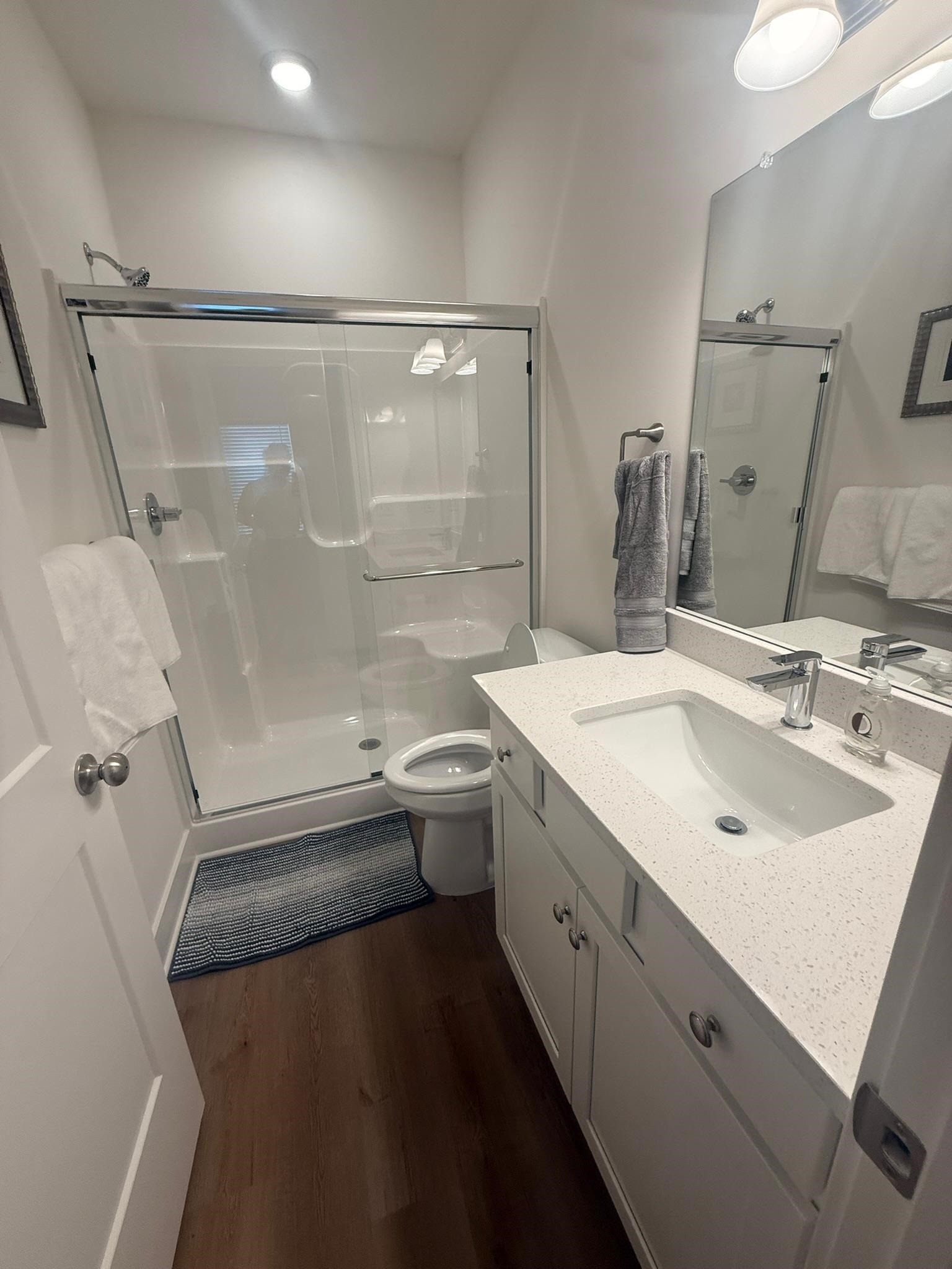 4827 N Vassar Avenue Property Photo 24