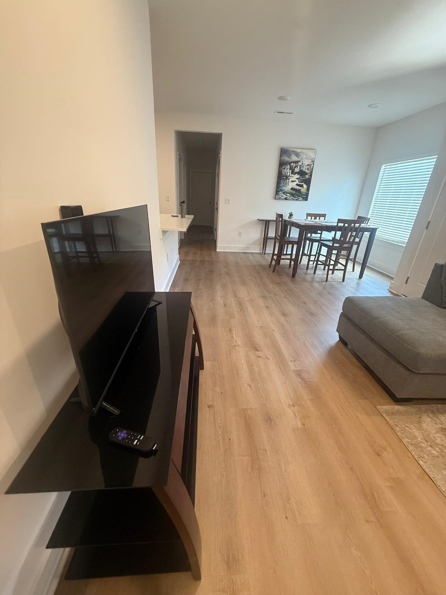 4827 N Vassar Avenue Property Photo 27