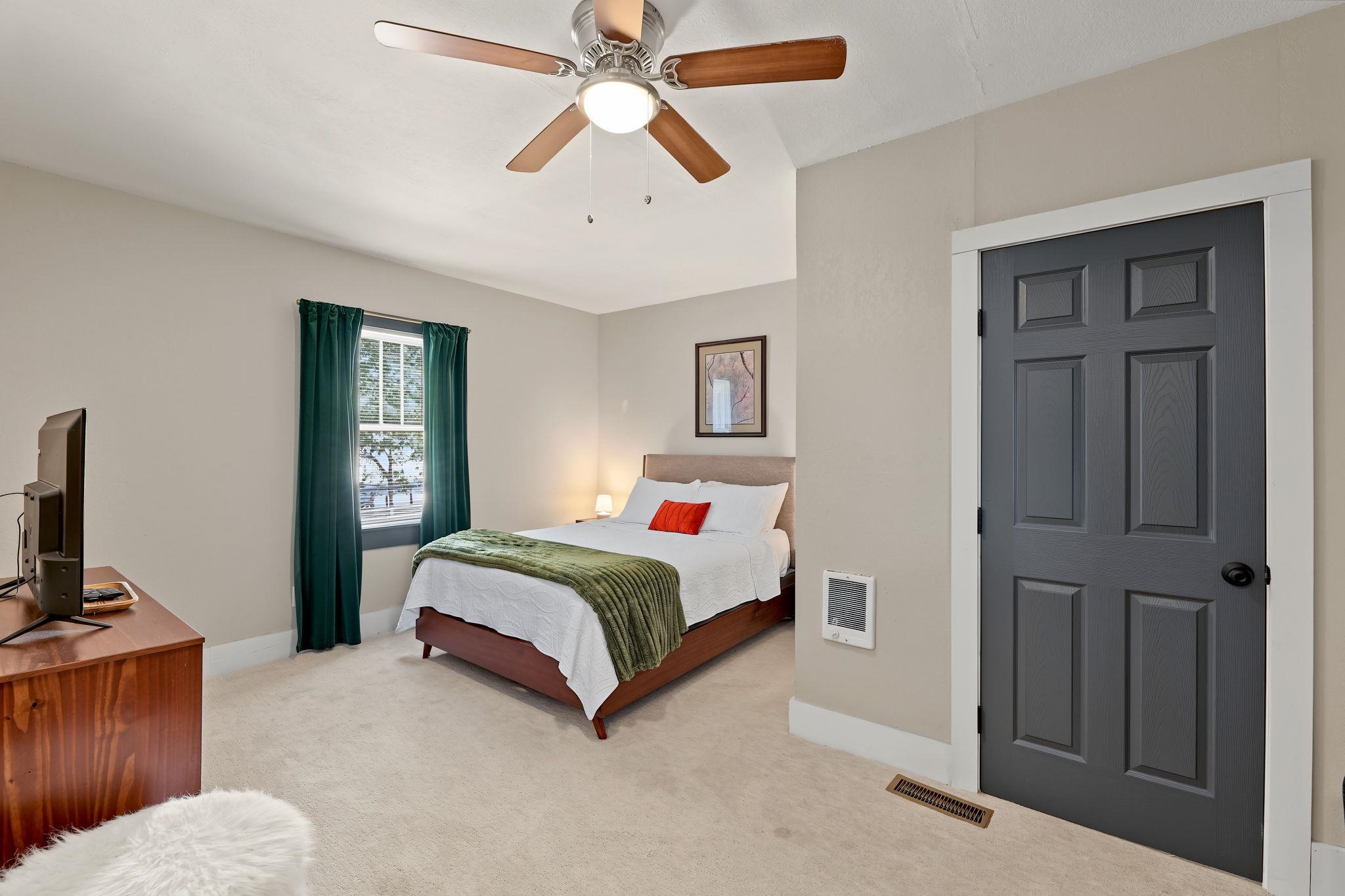 206 S Vassar Property Photo 18