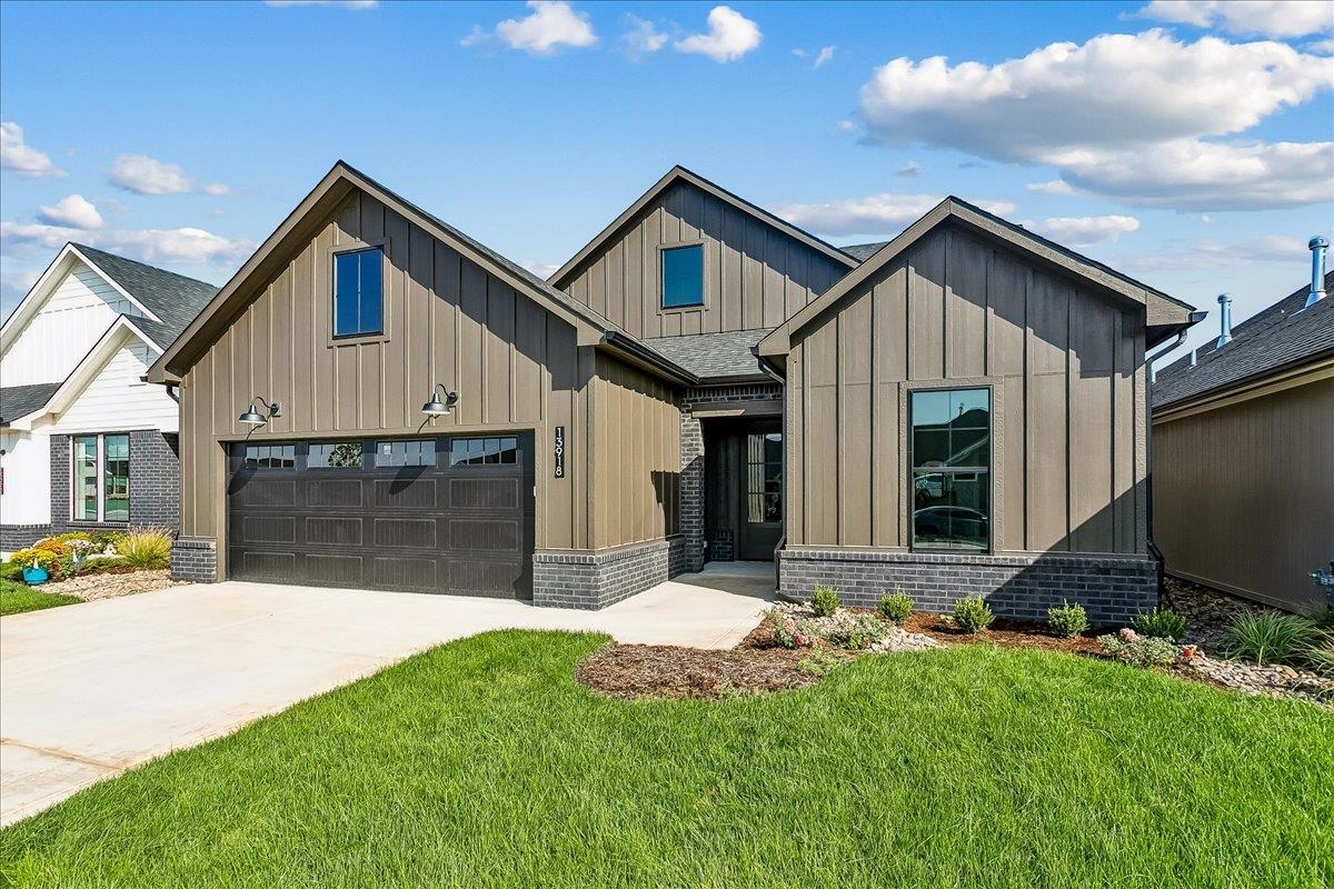 13918 W Barn Owl St Property Photo 1