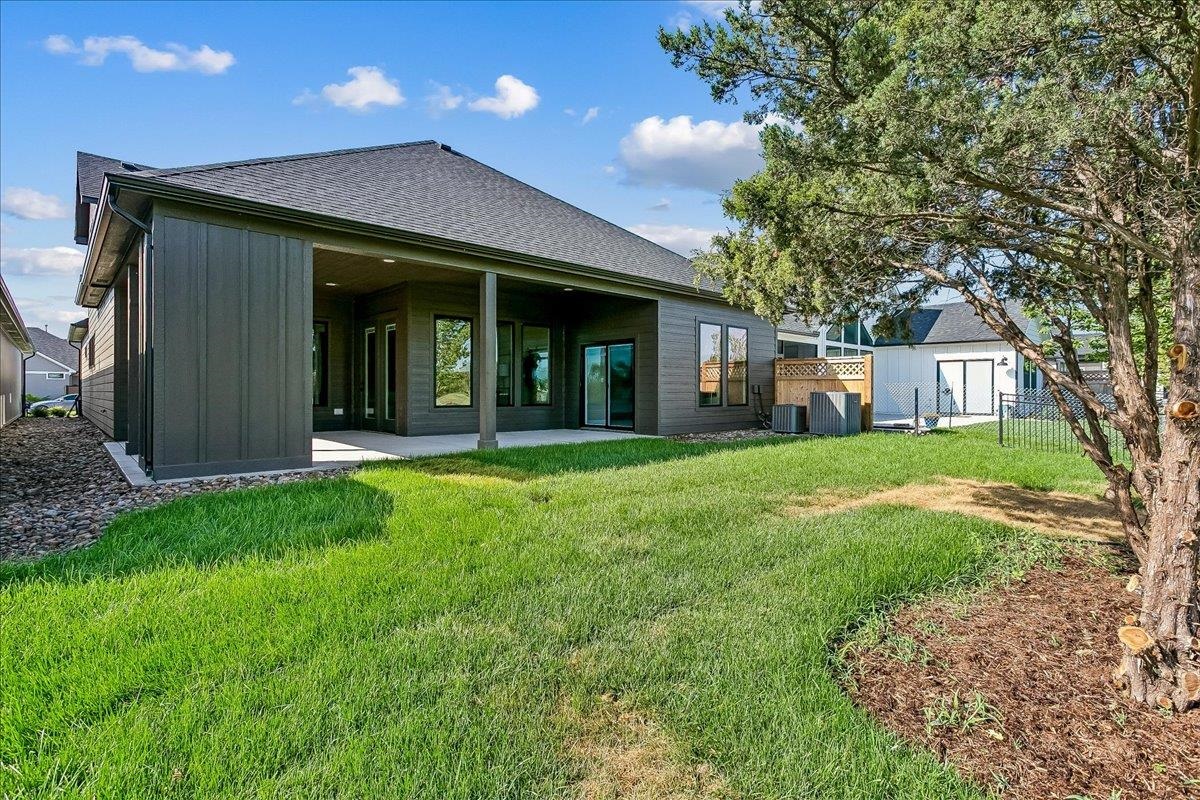 13918 W Barn Owl St Property Photo 36