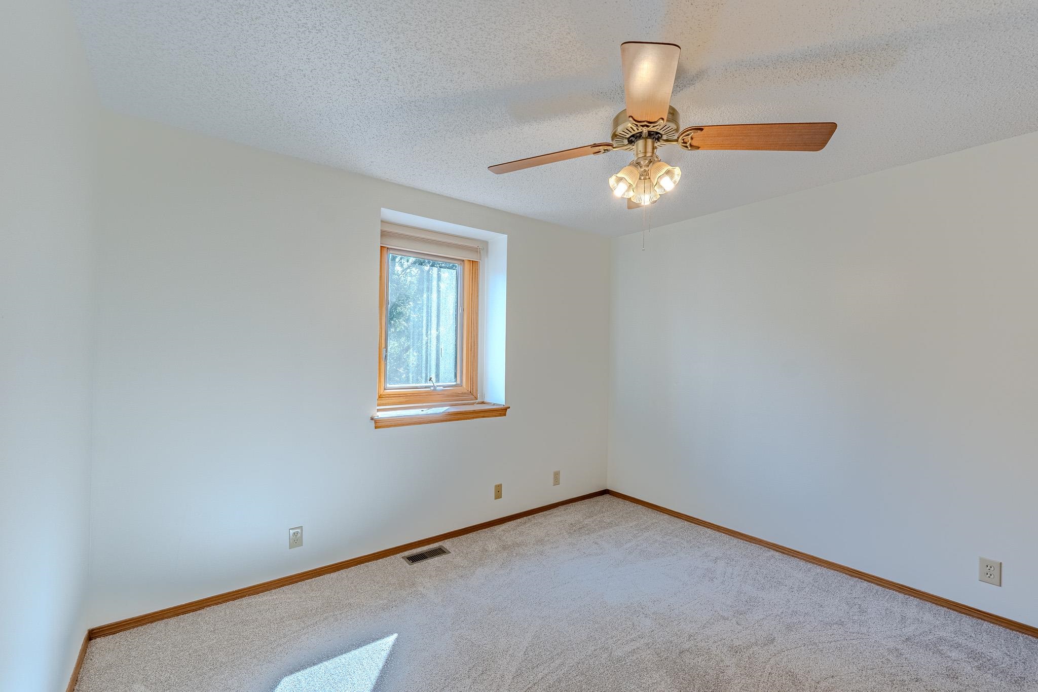 907 S Whippoorwill Rd Property Photo 21