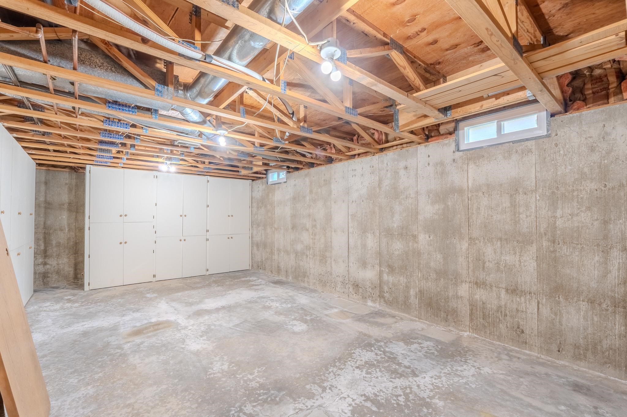 907 S Whippoorwill Rd Property Photo 33
