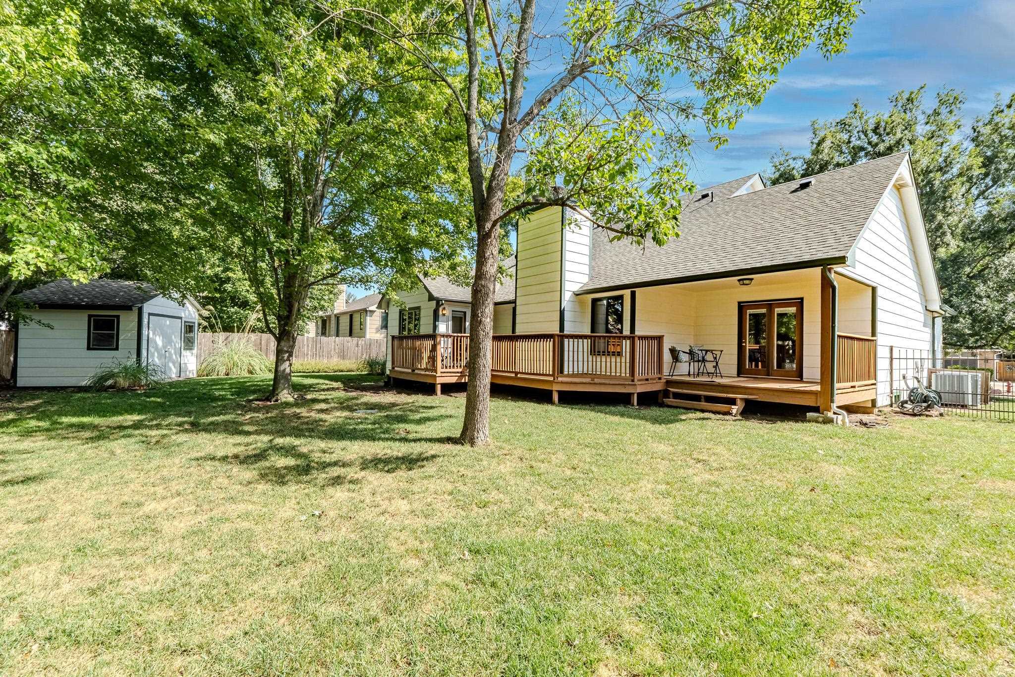 907 S Whippoorwill Rd Property Photo 34