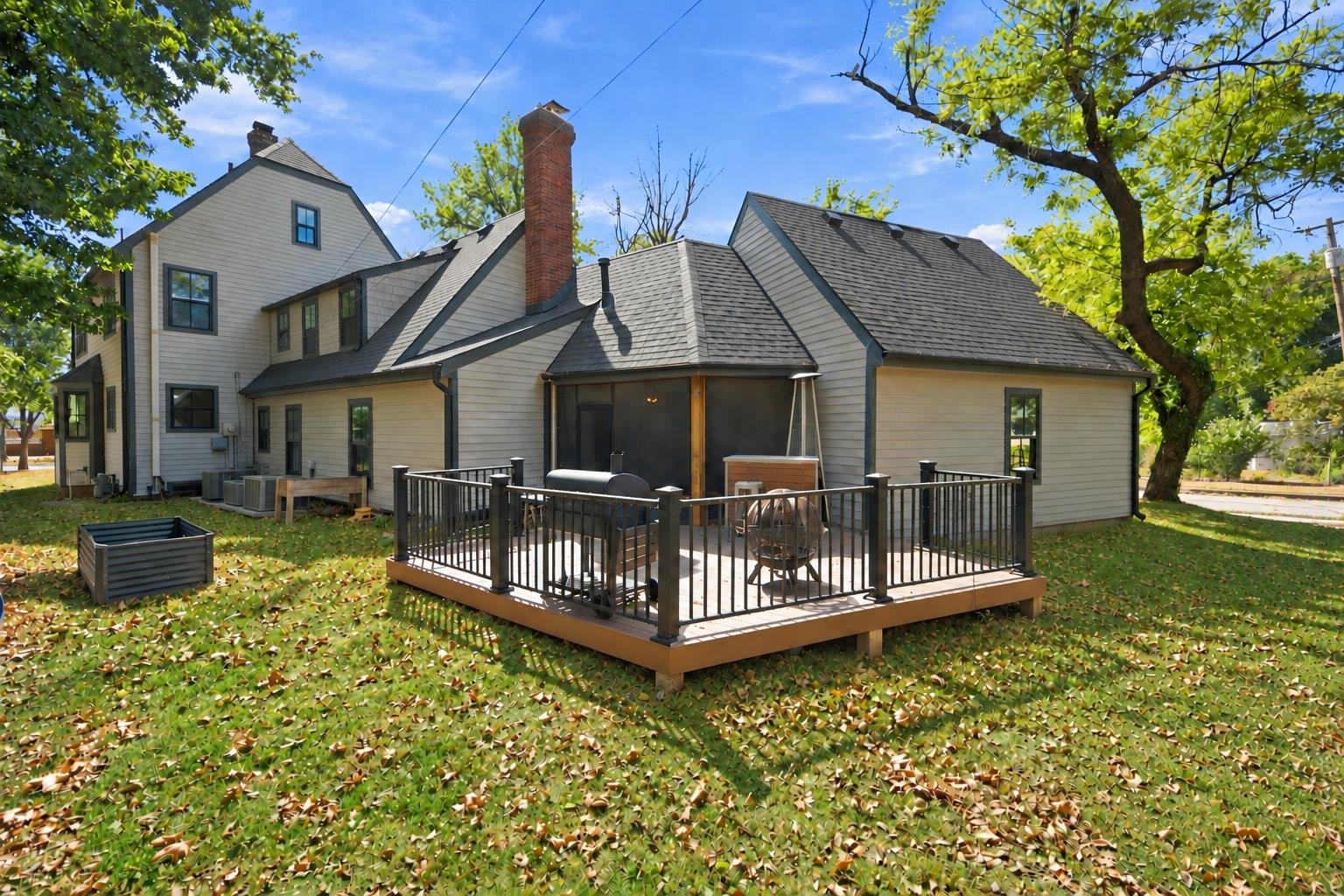 3330 Country Club Pl Property Photo 32