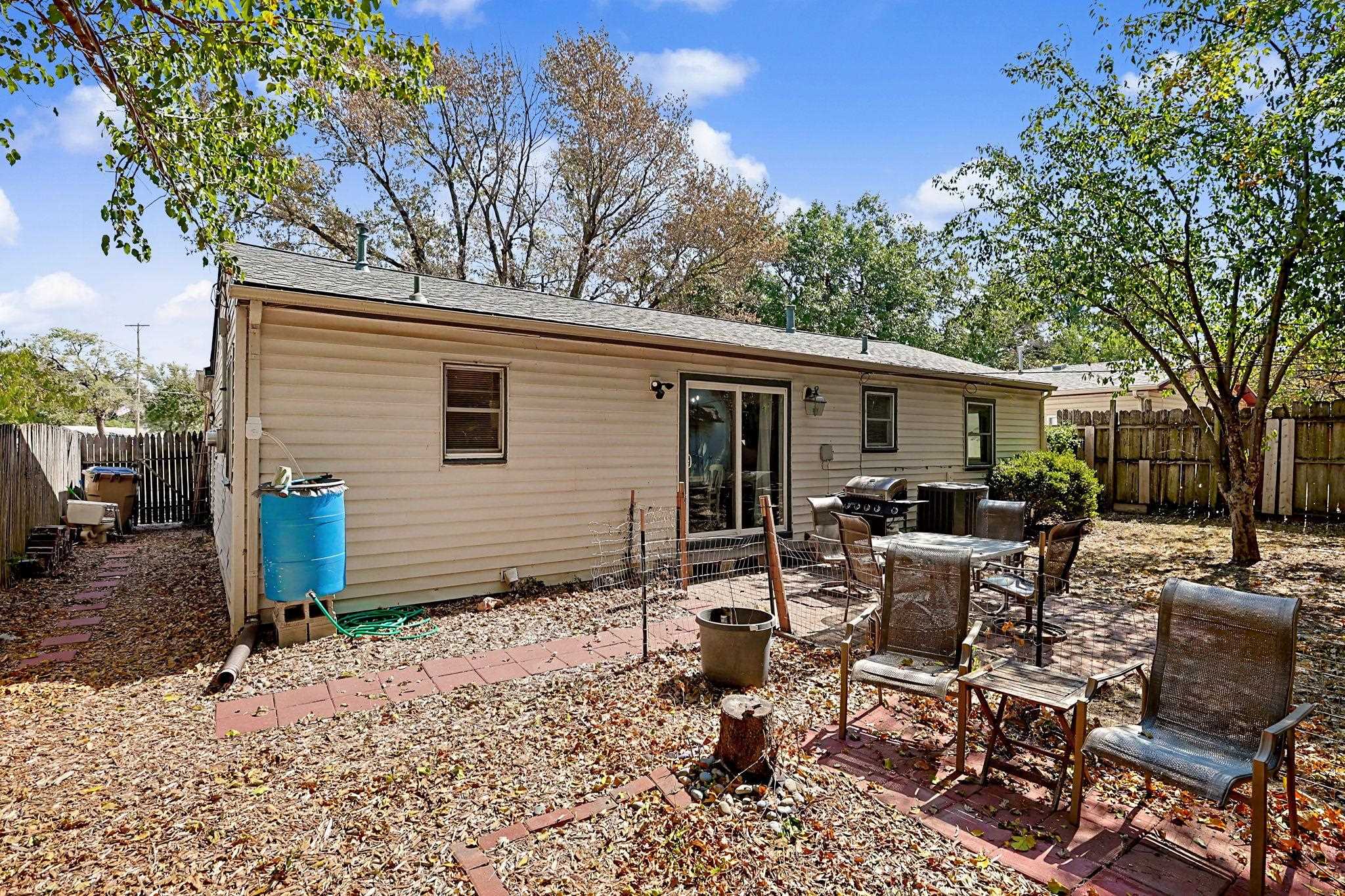 1315 E Ashford Drive Property Photo 23