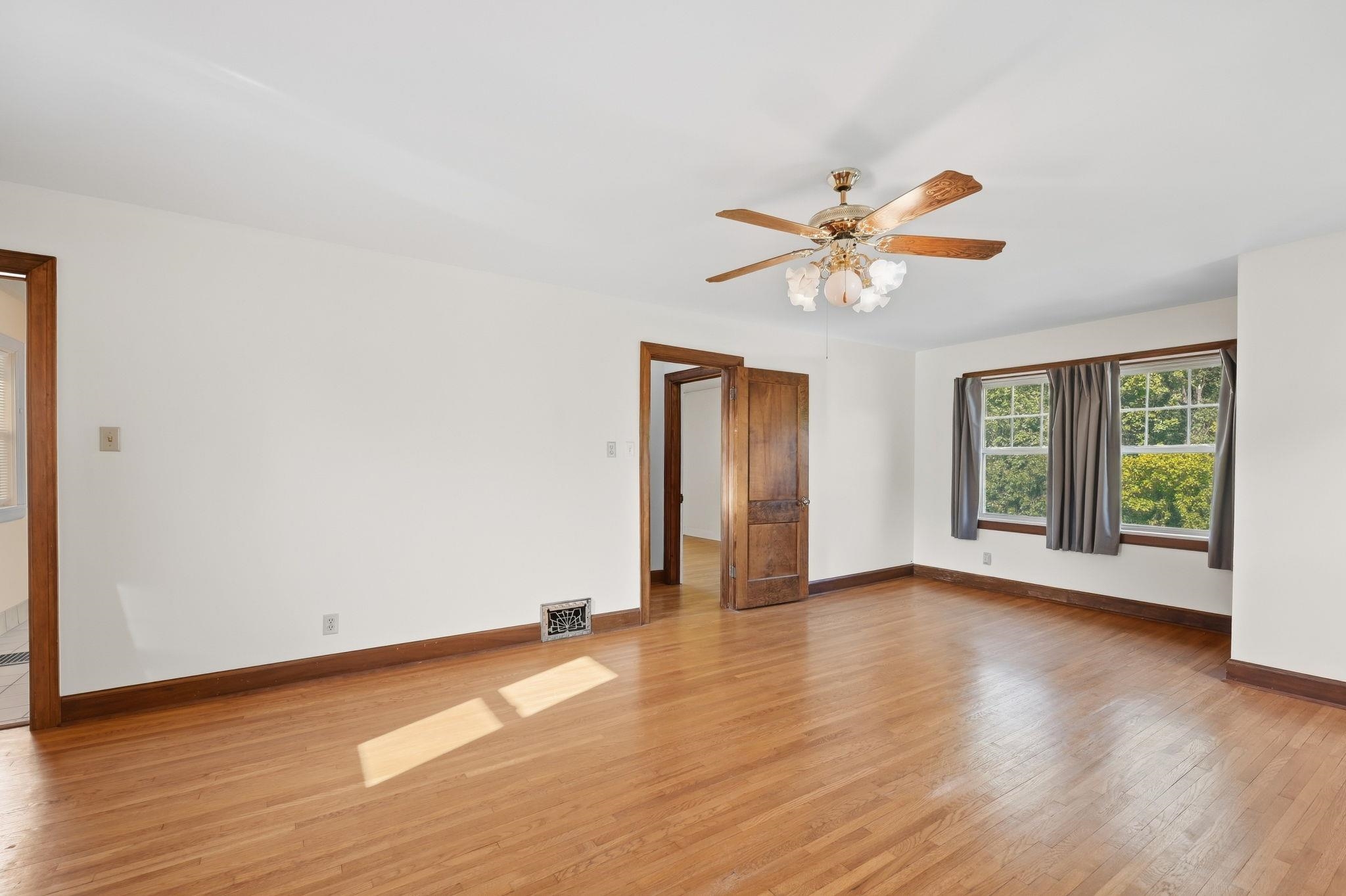 433 S Fern Property Photo 17