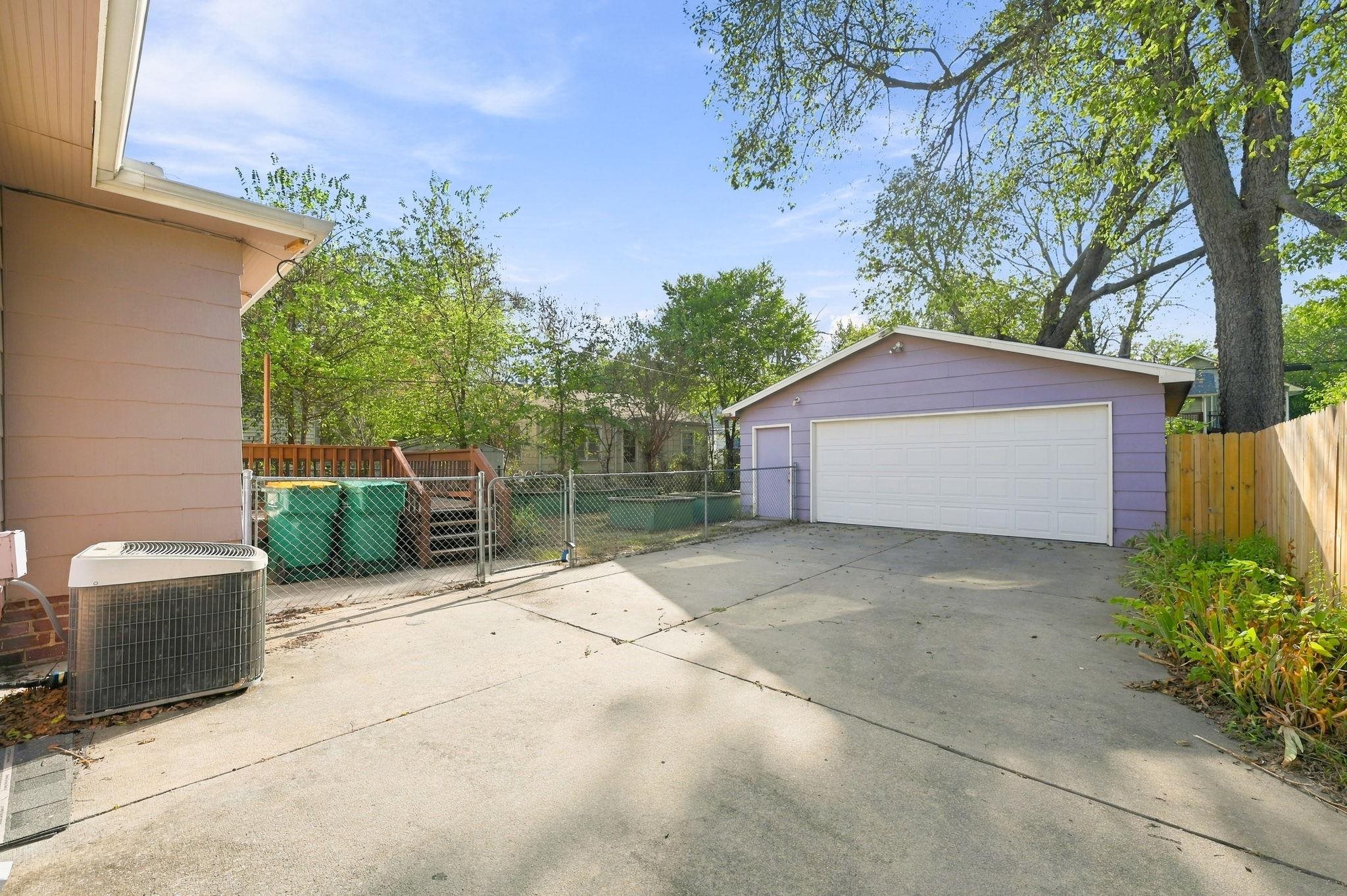 433 S Fern Property Photo 21