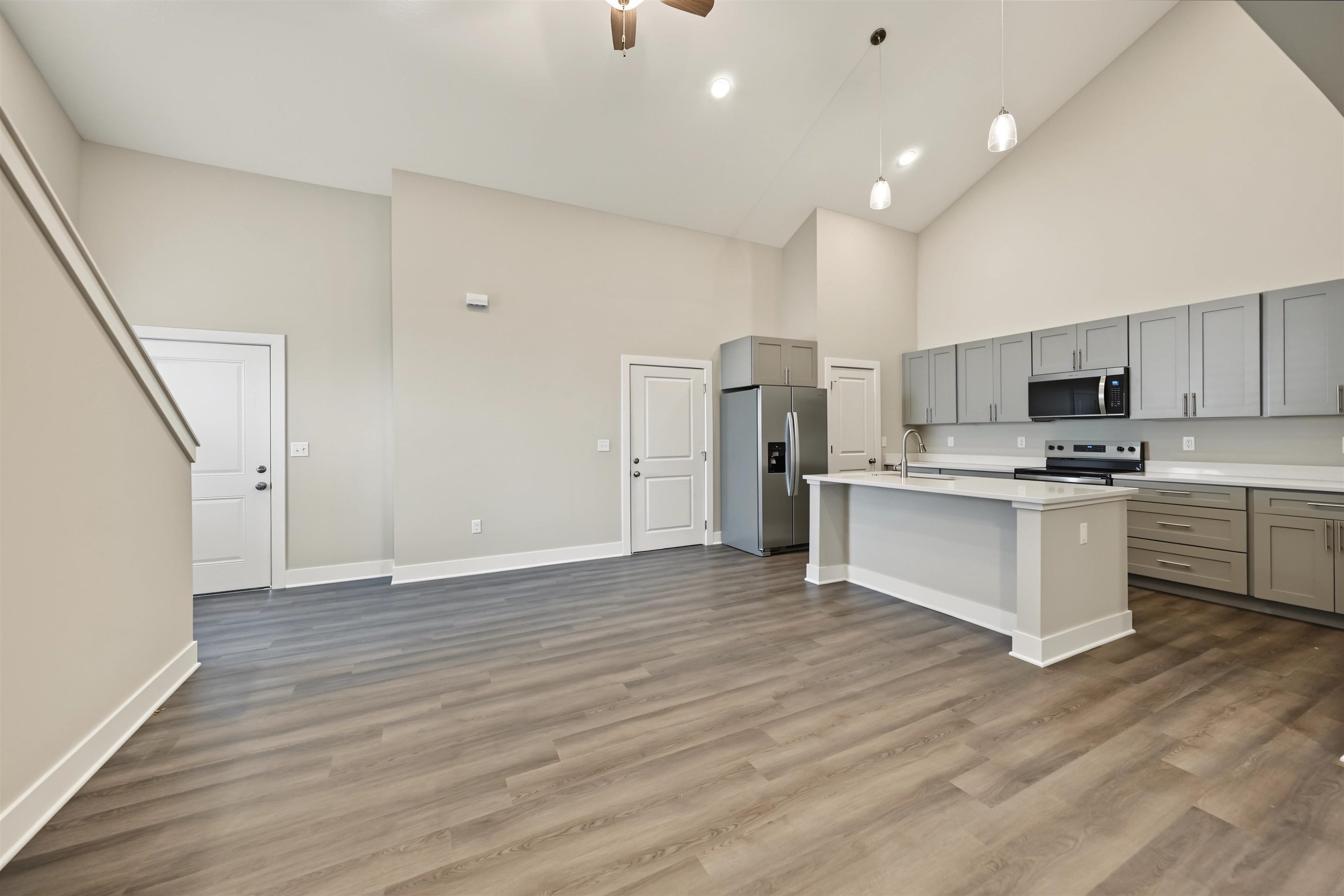 1300 Steve Hawley Ln. Property Photo 2