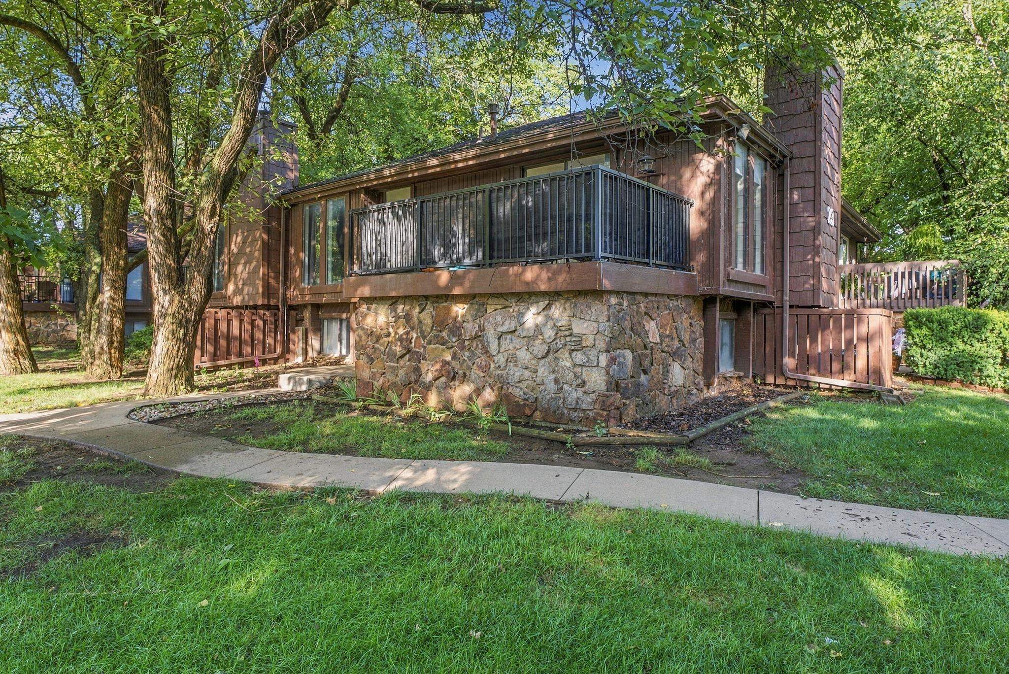 2421 S Yellowstone St #2302 Property Photo 1