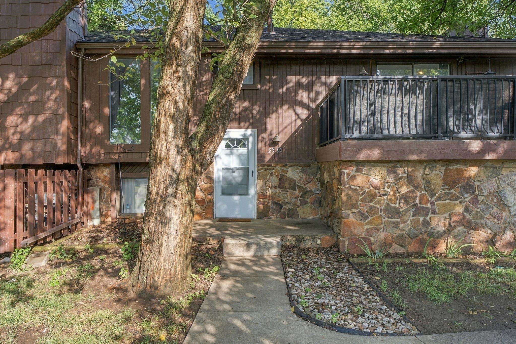 2421 S Yellowstone St #2302 Property Photo 4