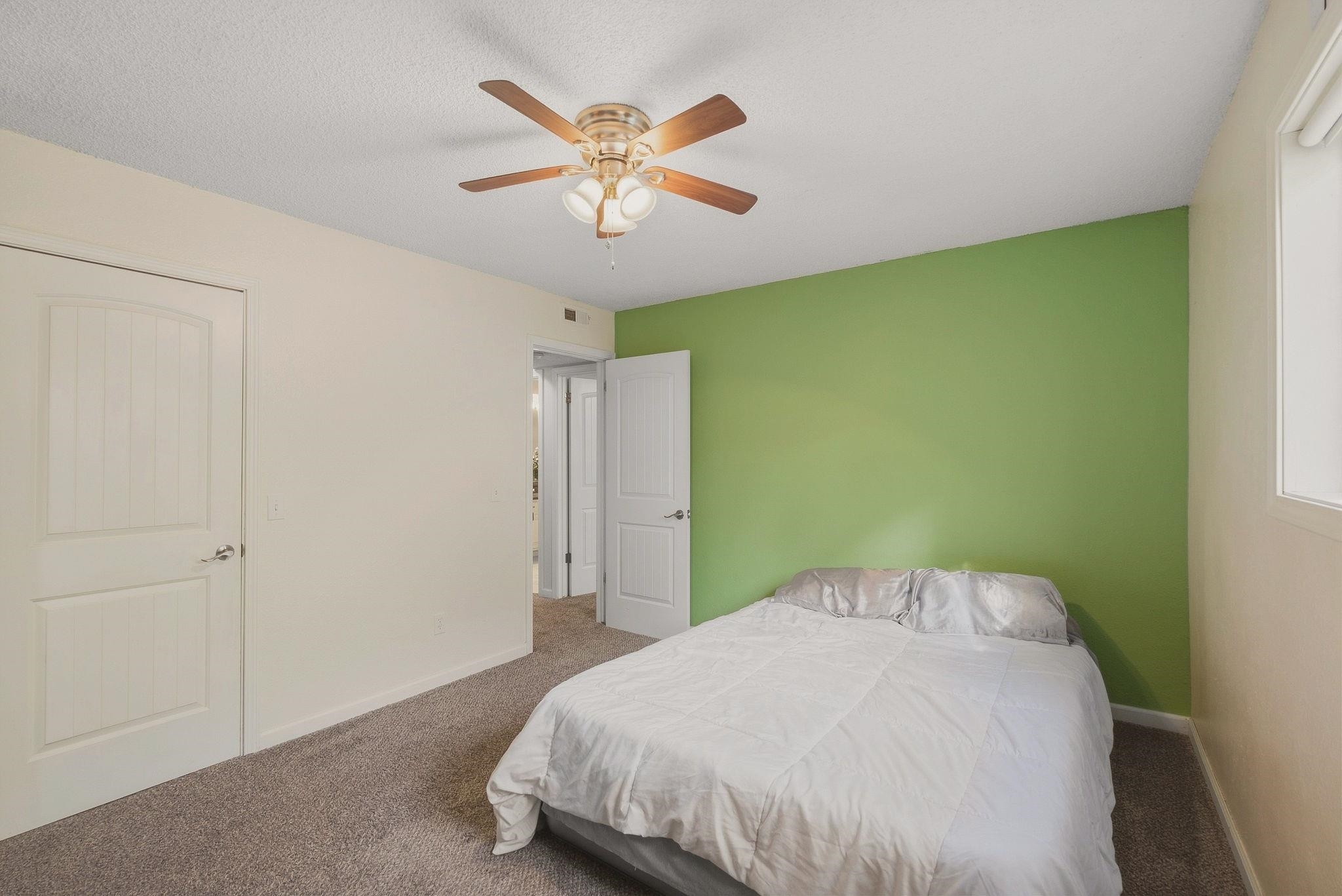 2421 S Yellowstone St #2302 Property Photo 20