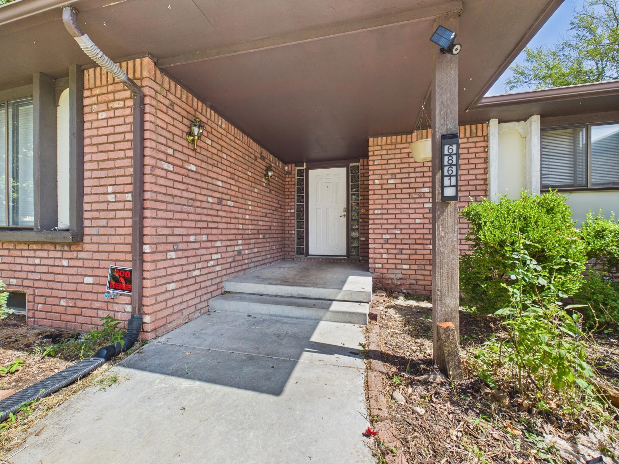 6861 E Trinity Cir Property Photo 3