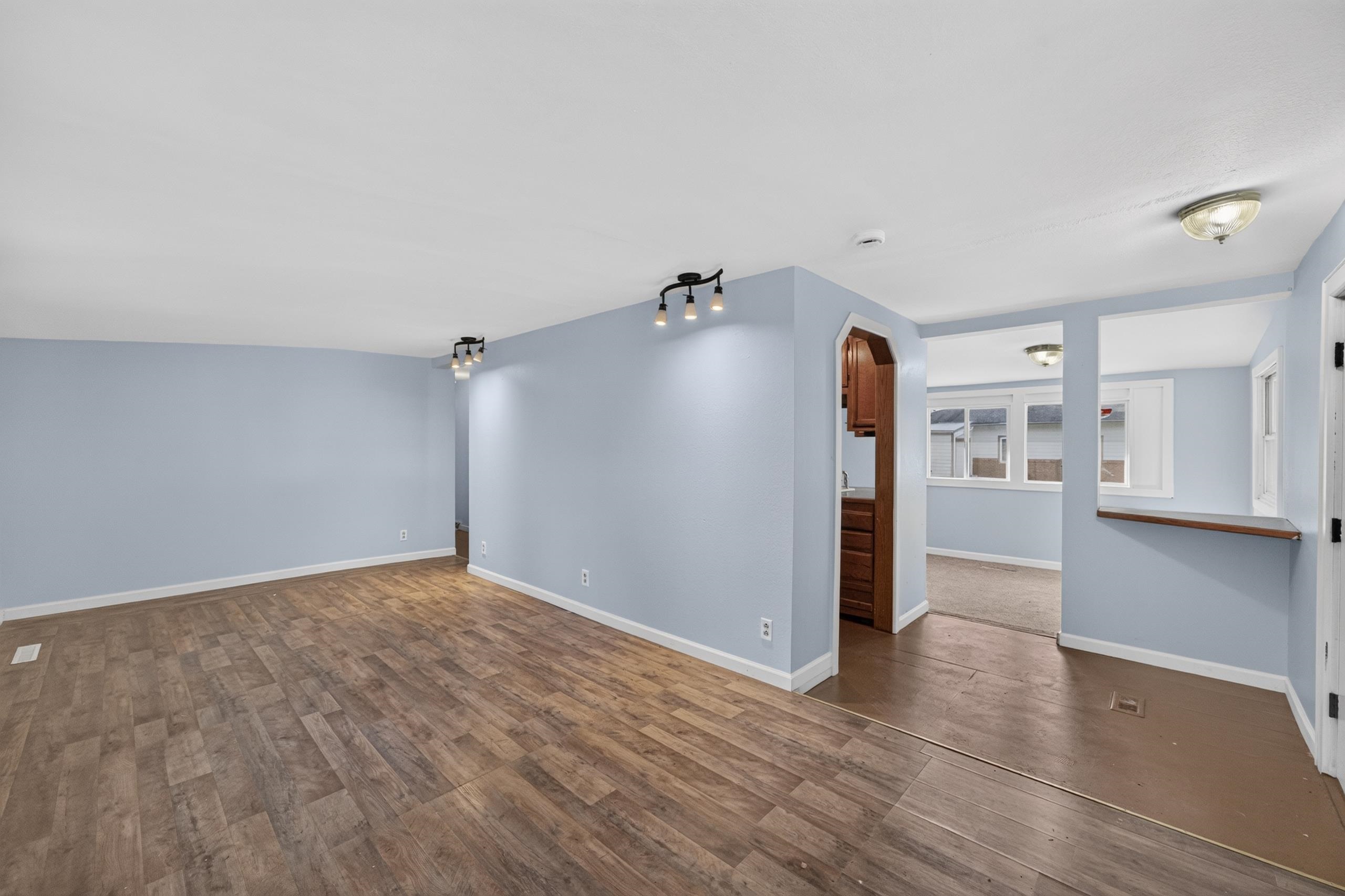 1520 Frankfort St Property Photo 7