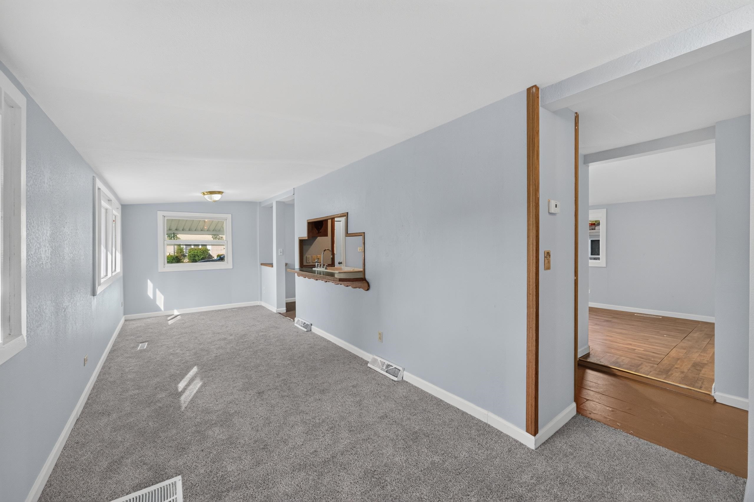 1520 Frankfort St Property Photo 9