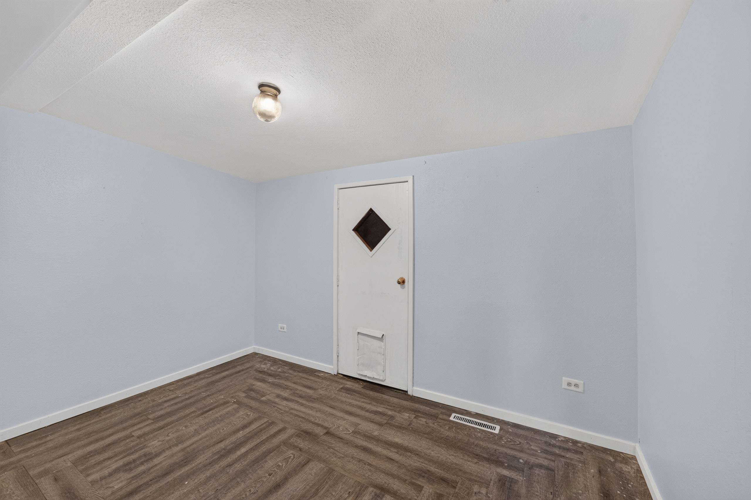 1520 Frankfort St Property Photo 16