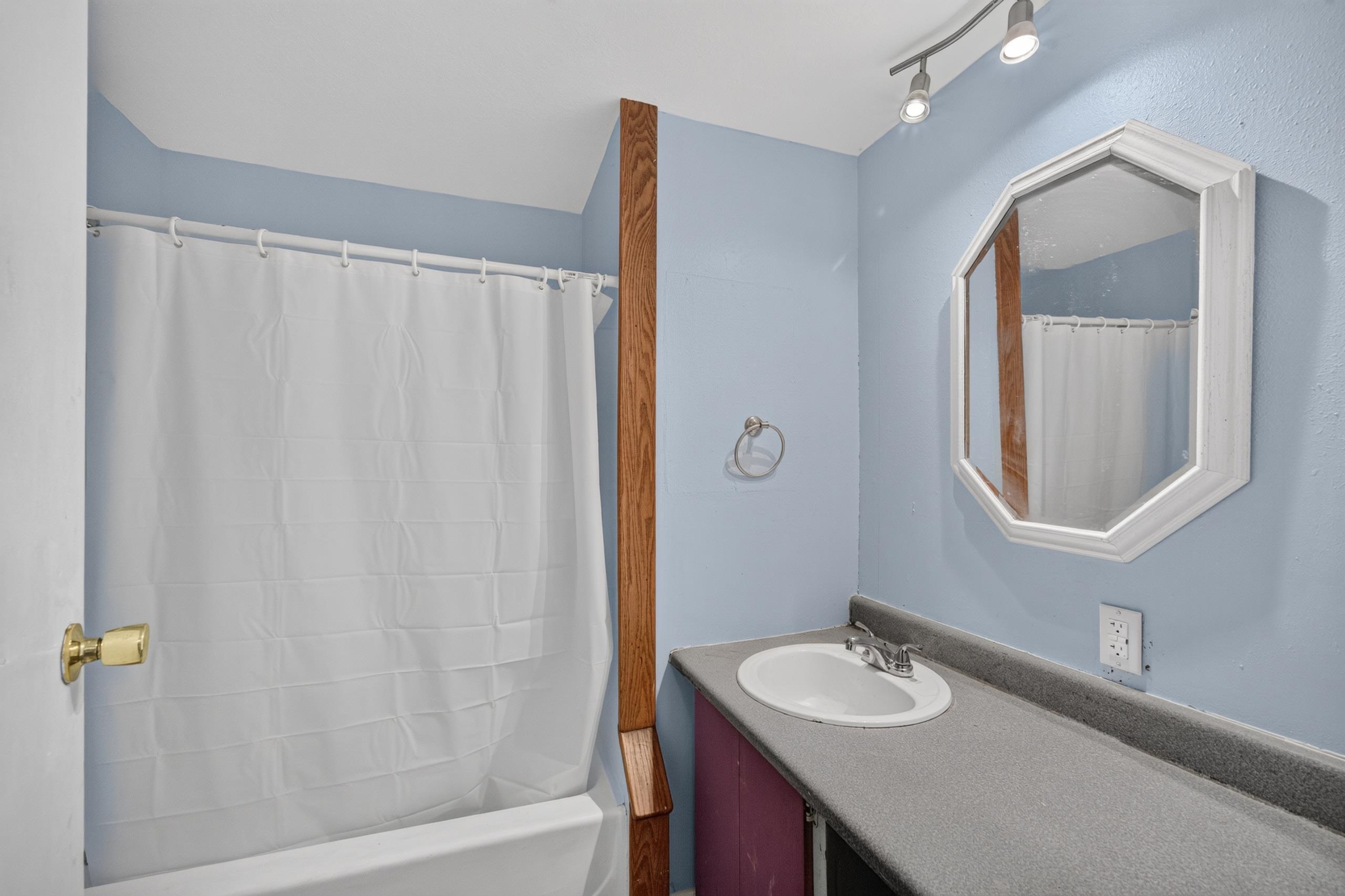 1520 Frankfort St Property Photo 19