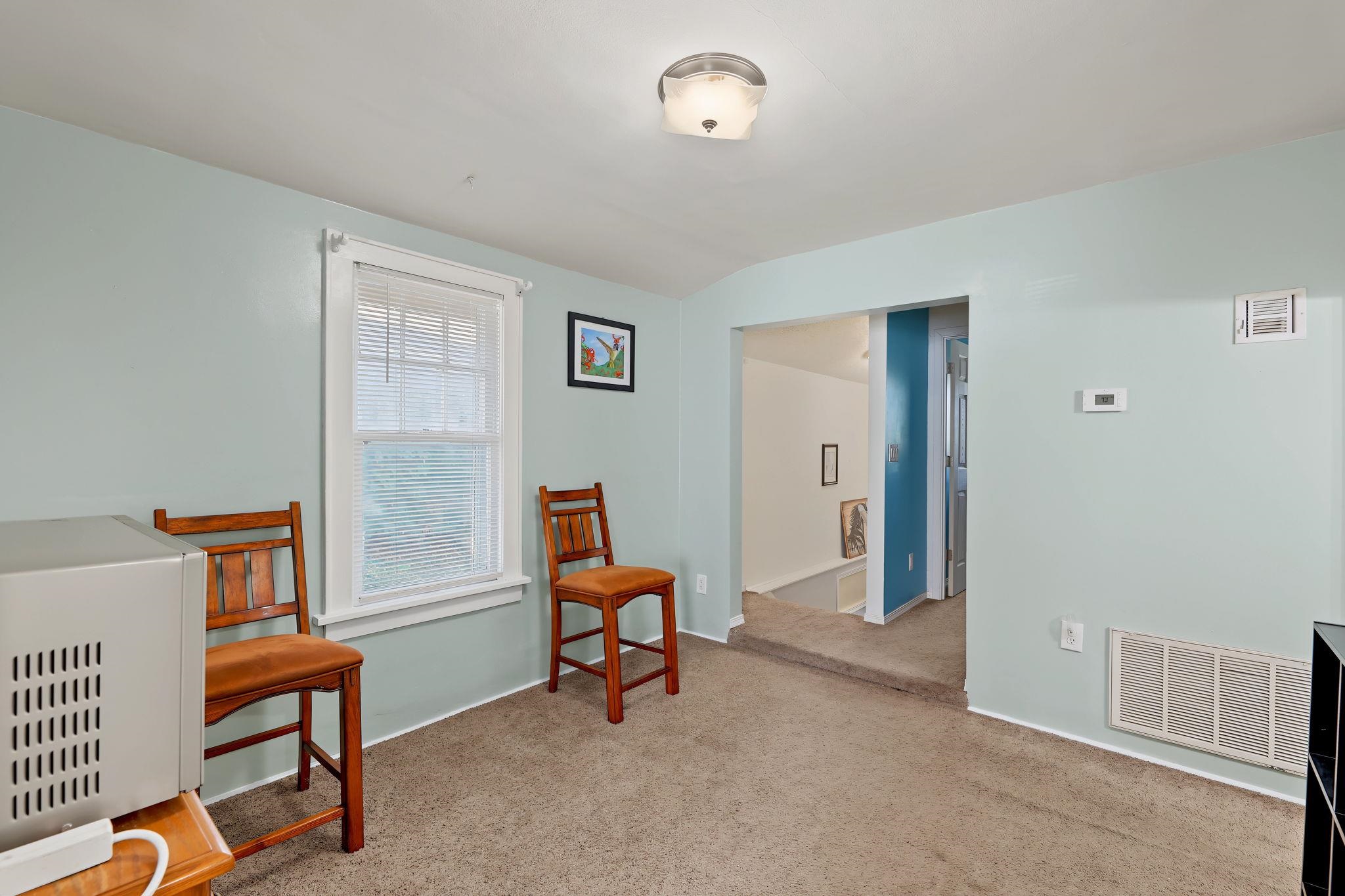731 Cliff Drive Property Photo 7