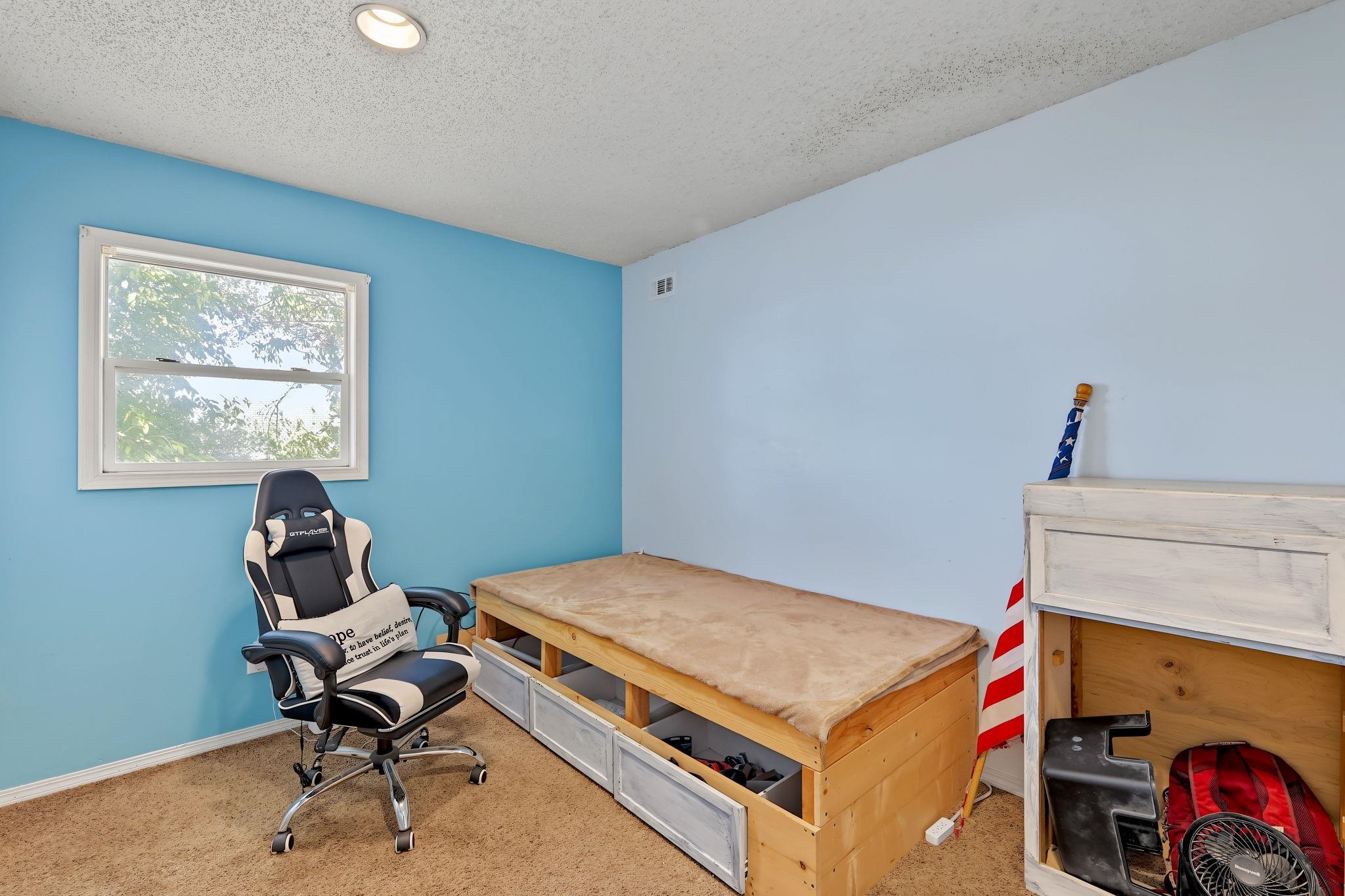 731 Cliff Drive Property Photo 18