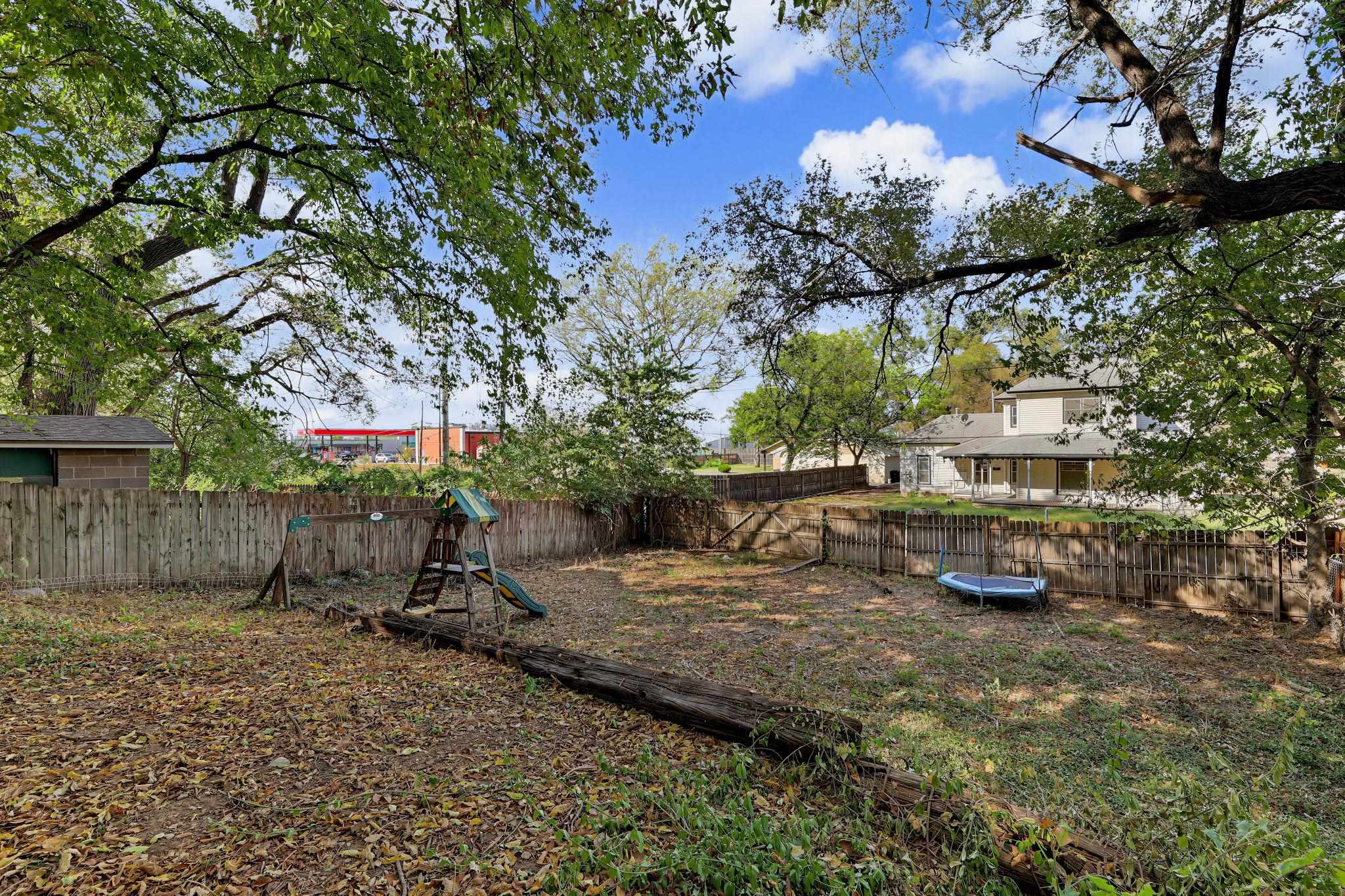 731 Cliff Drive Property Photo 27