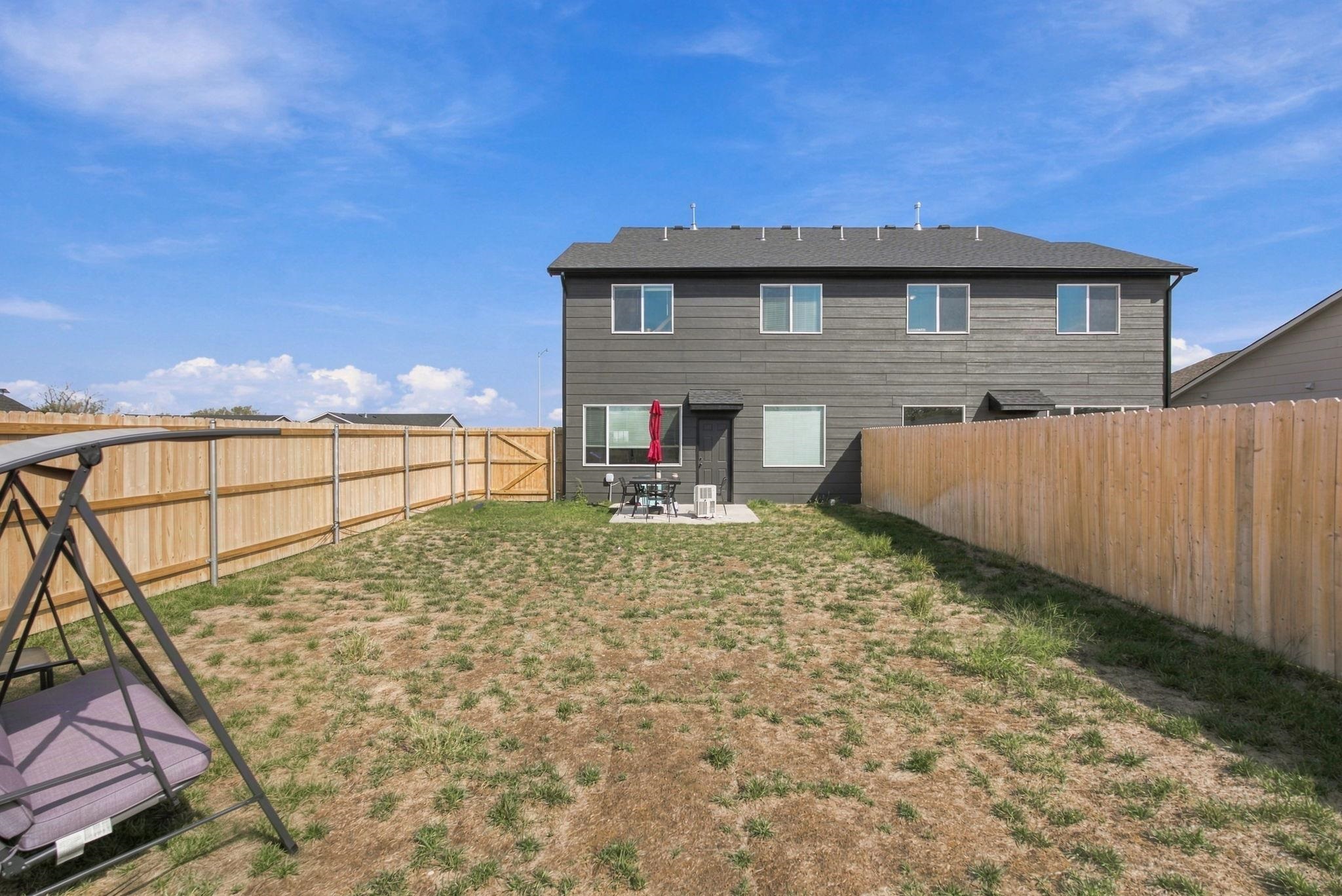 707 E Briarbrook Ln Property Photo 33