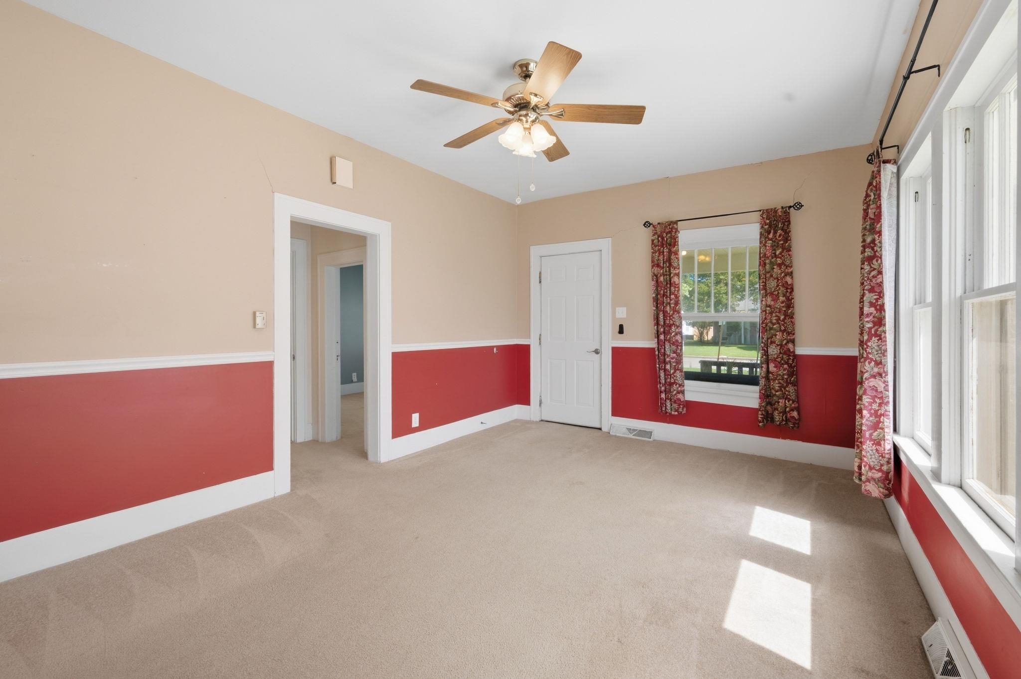 1220 N Washington Property Photo 11