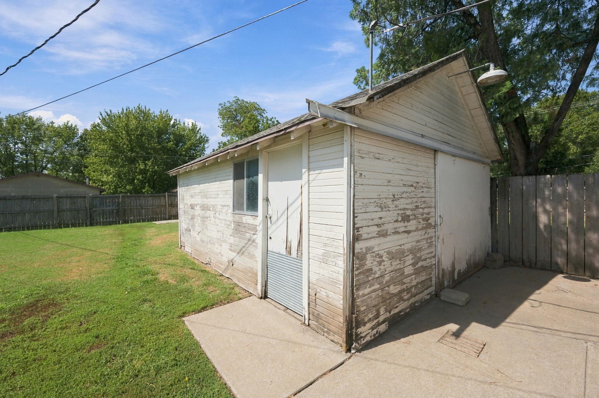 1220 N Washington Property Photo 26