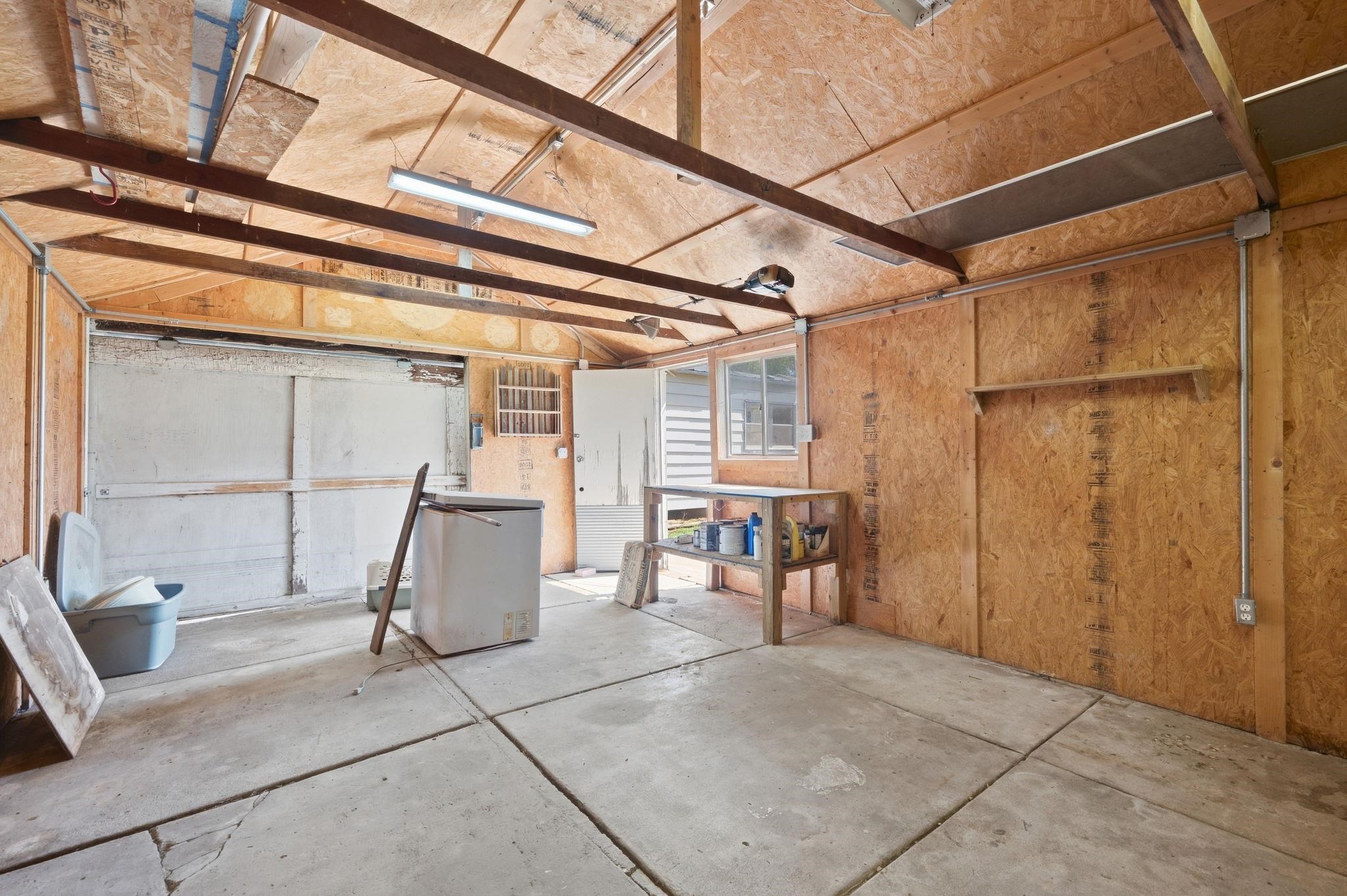 1220 N Washington Property Photo 32
