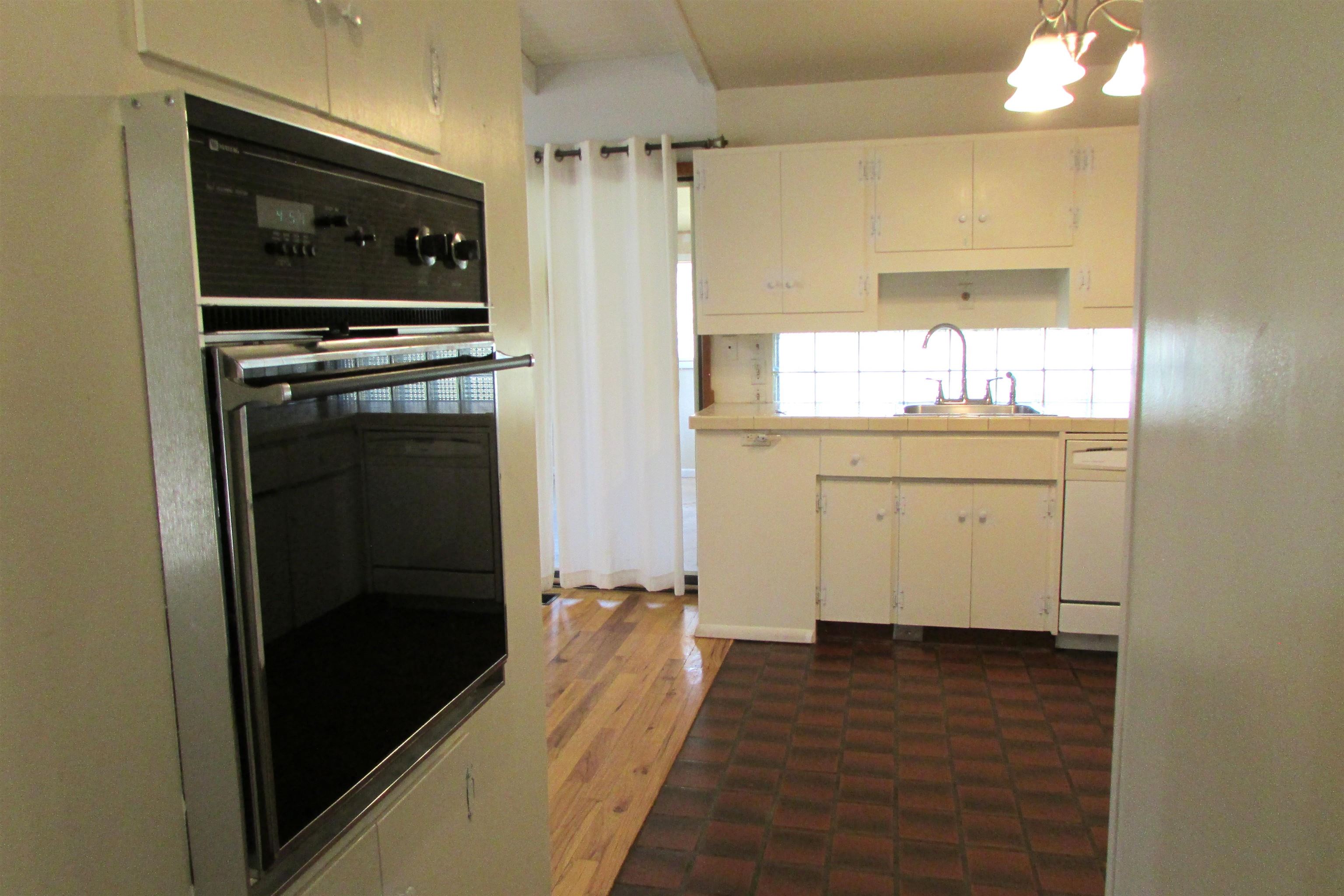 1200 S Keith Ave Property Photo 12