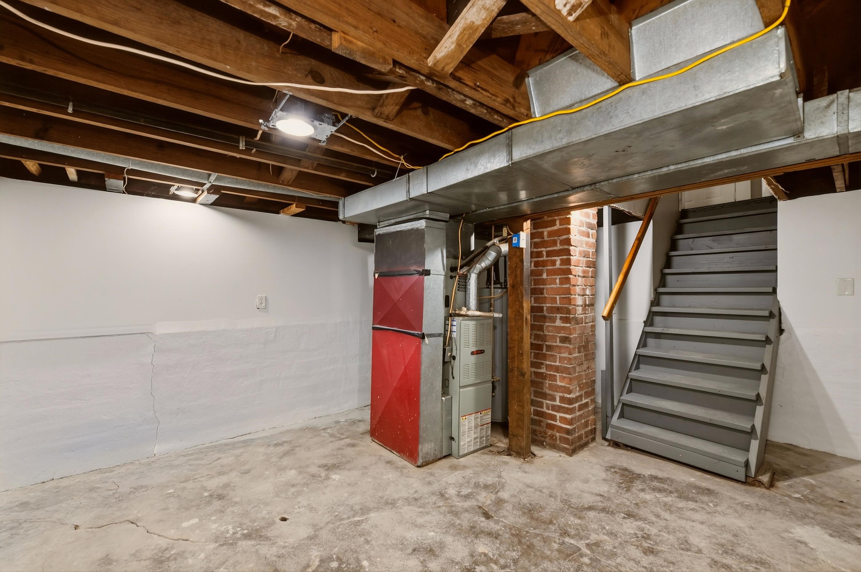 3110 W Maple St Property Photo 28