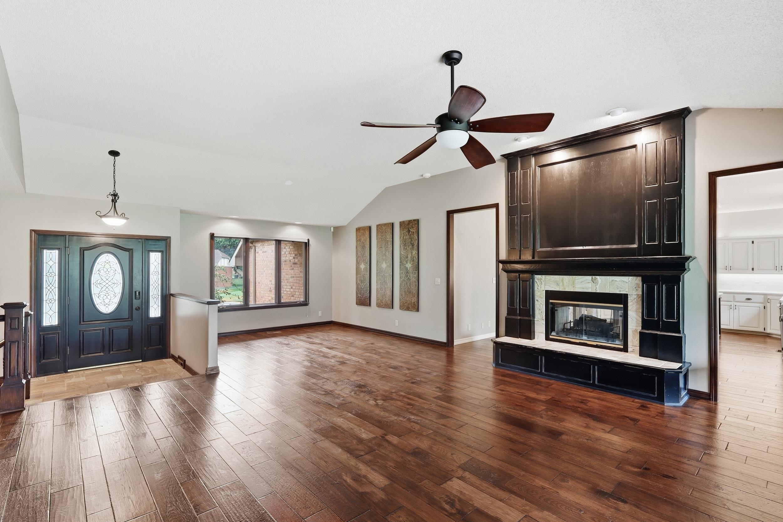 2235 N Tee Time Property Photo 3