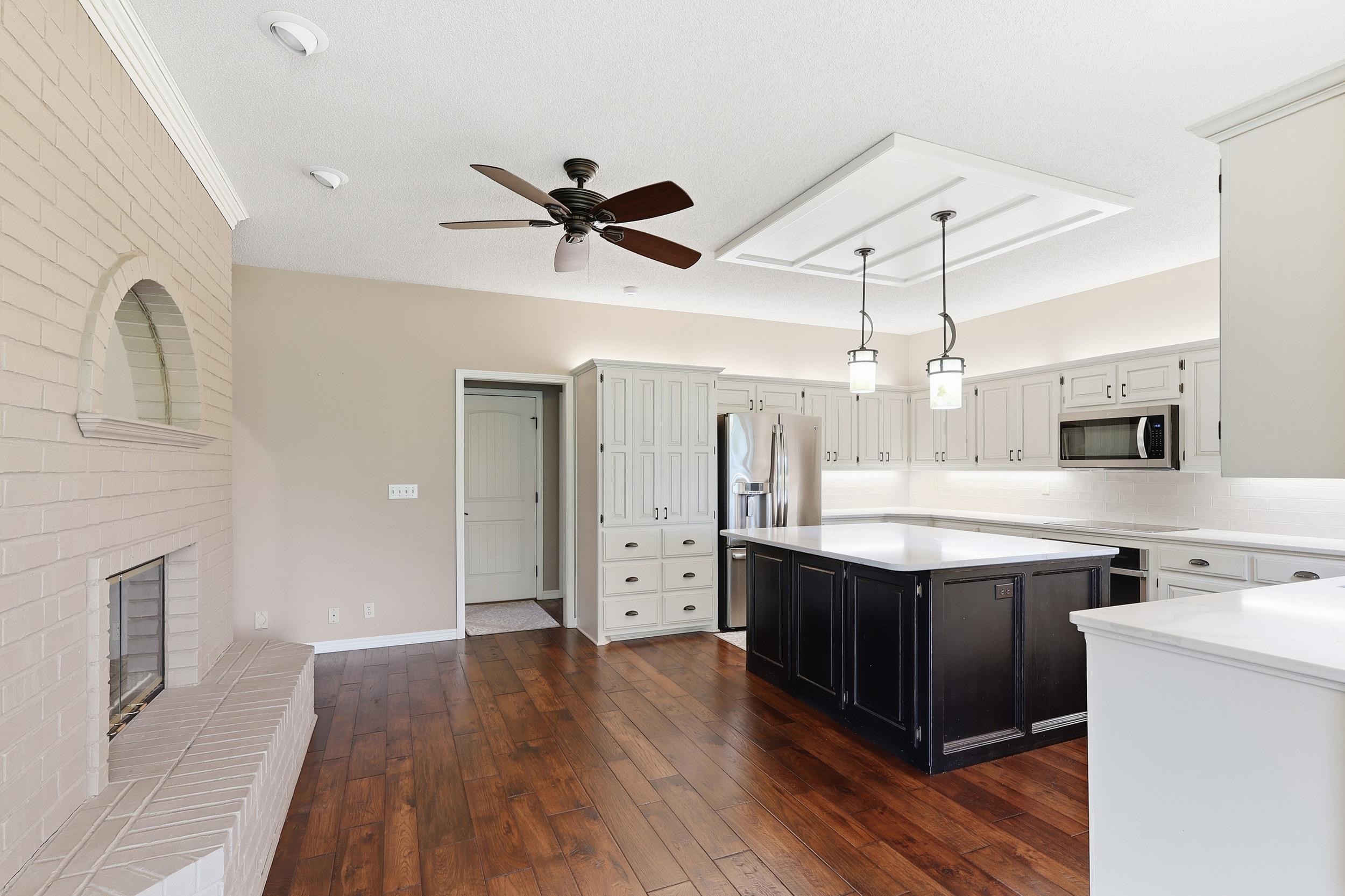 2235 N Tee Time Property Photo 6