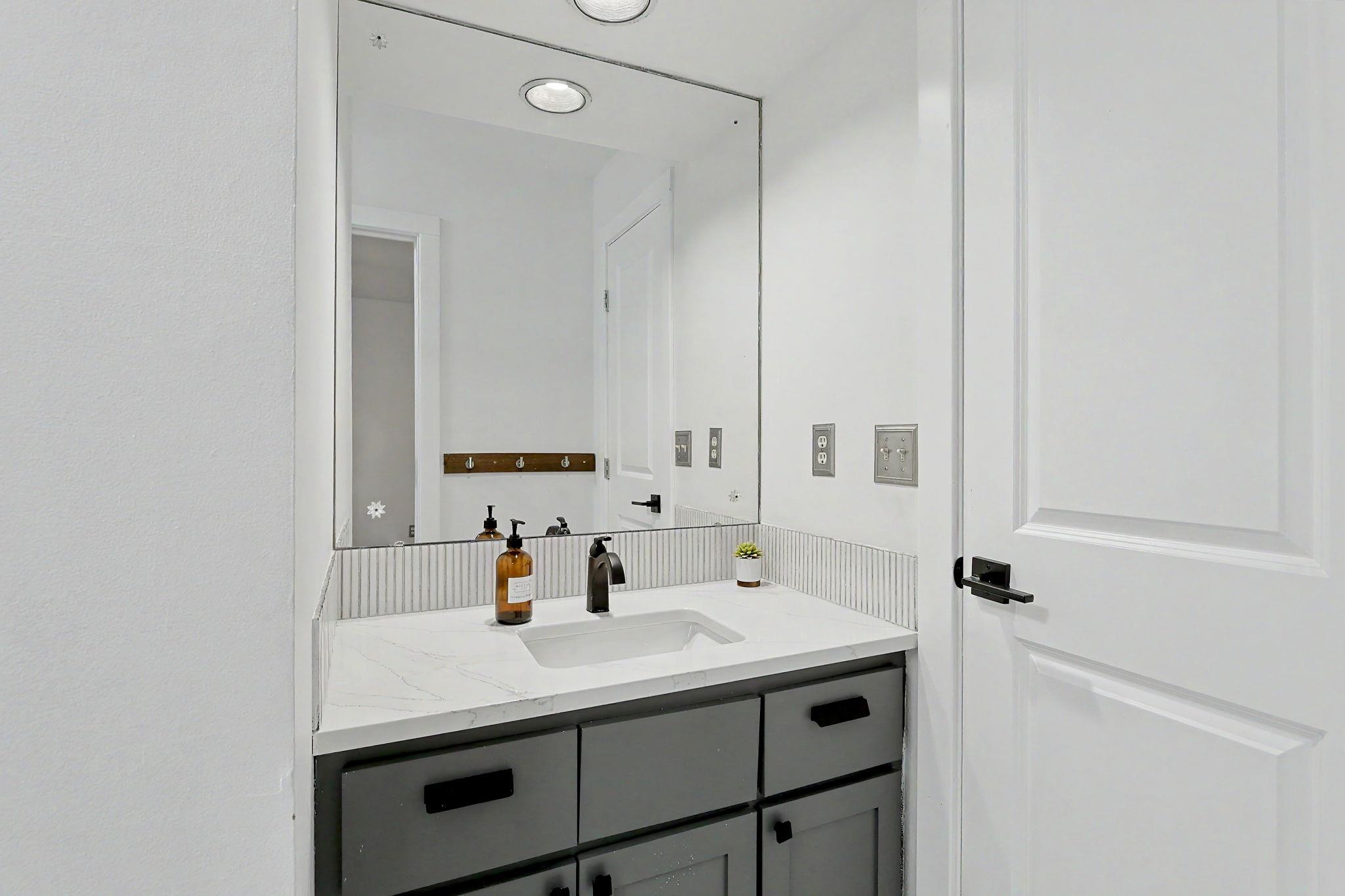 6116 N Legion Ave Property Photo 19