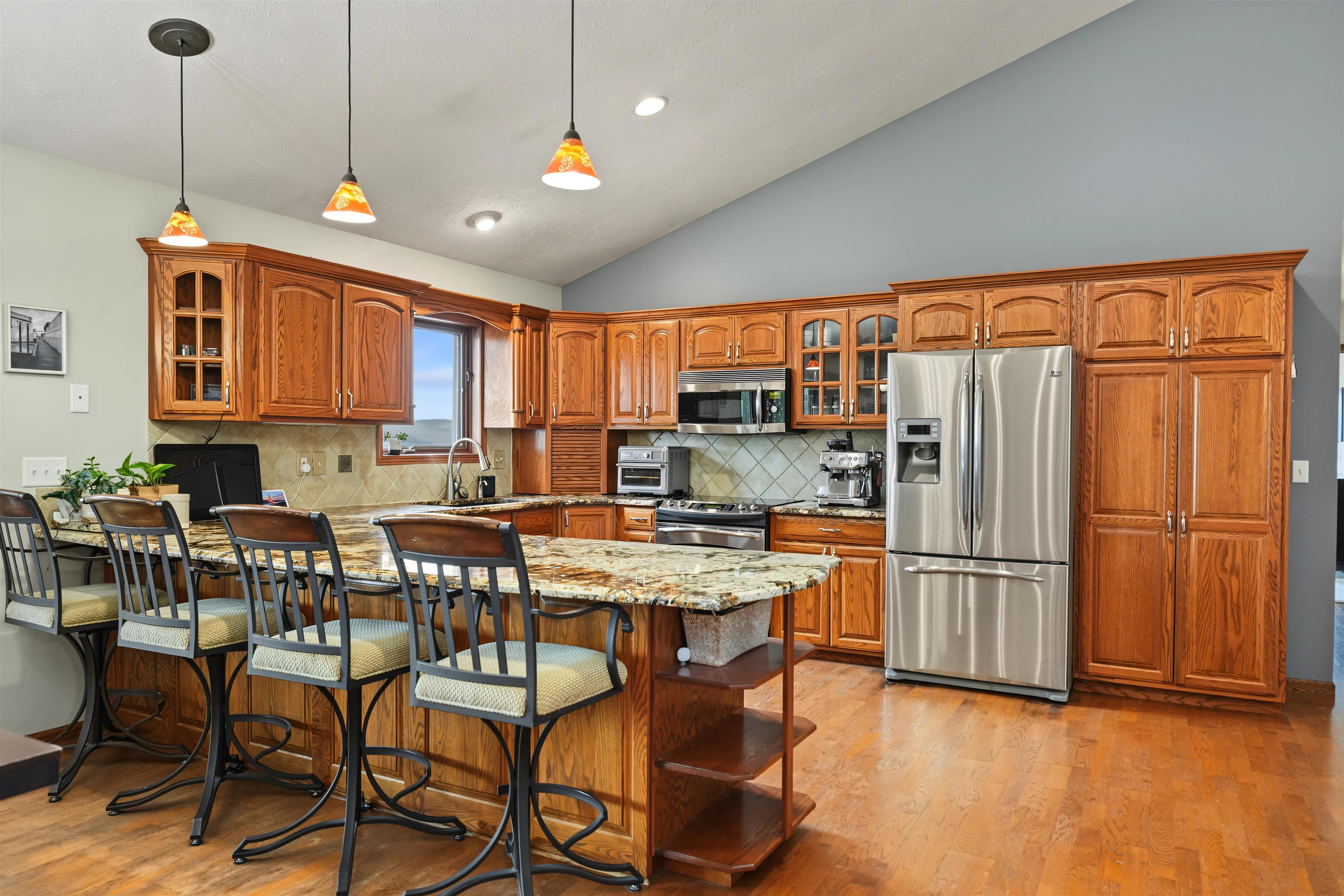 1728 Cottonwood Property Photo 6