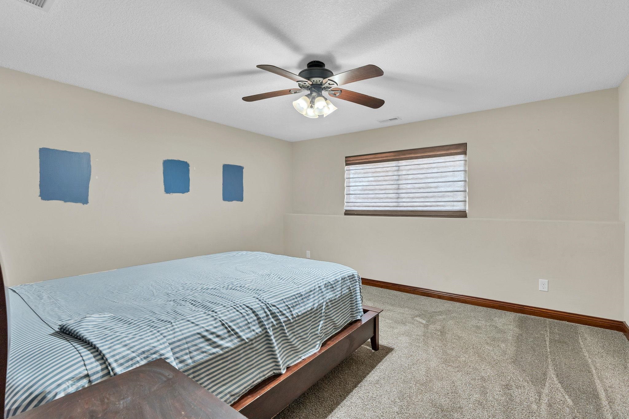 1200 E Park Glen St Property Photo 28