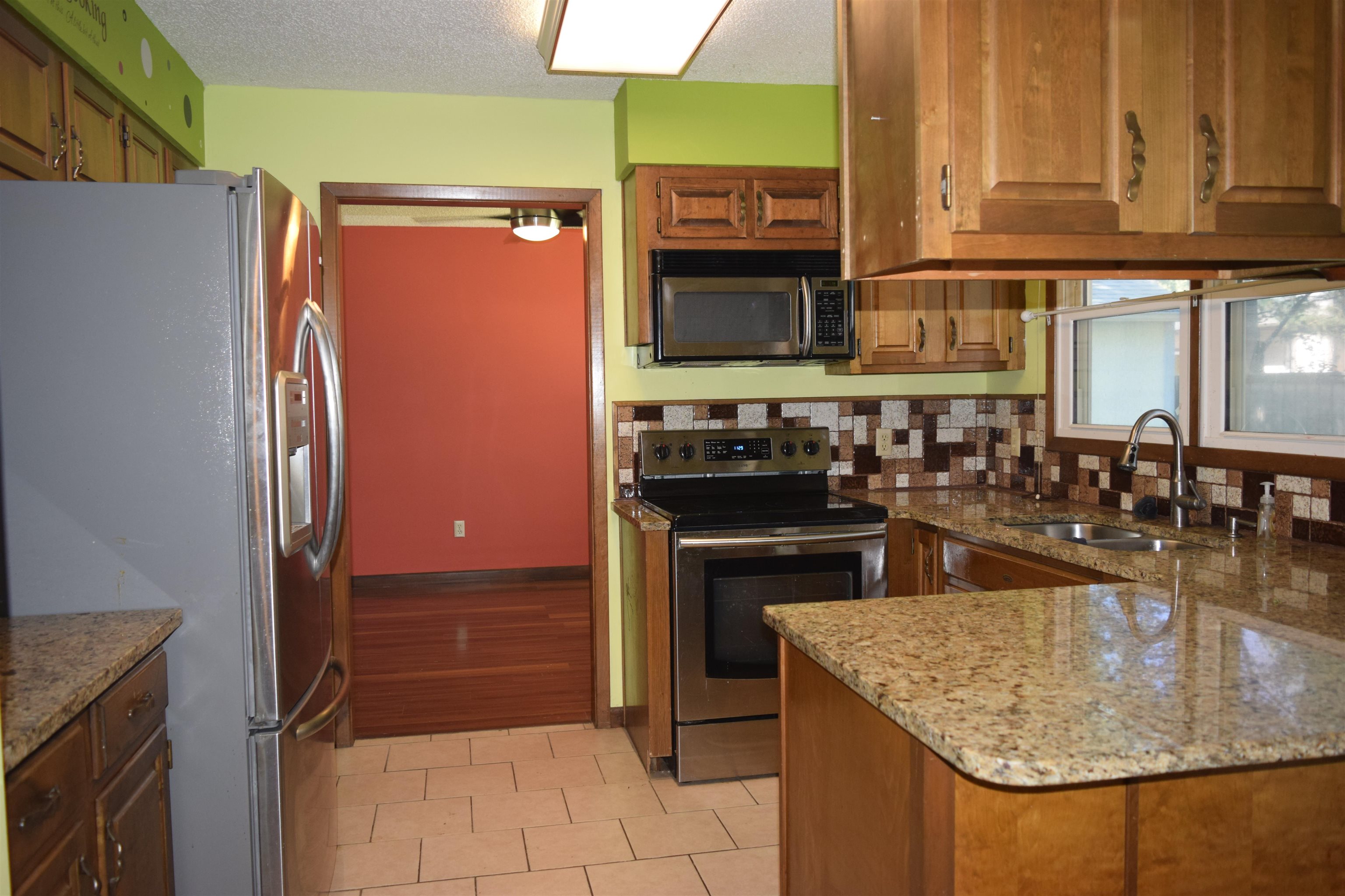 1933 N Reca Property Photo 9