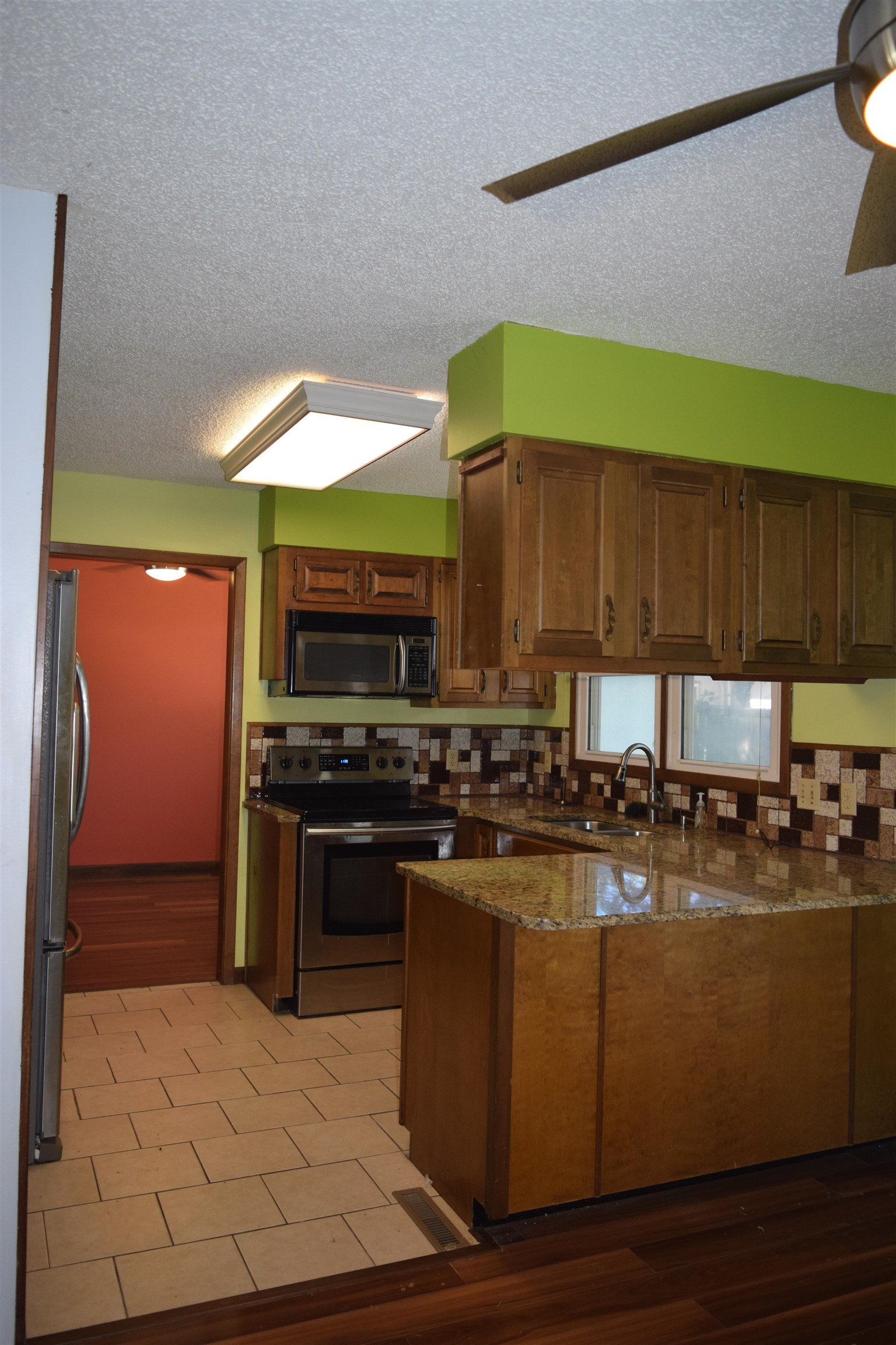 1933 N Reca Property Photo 10