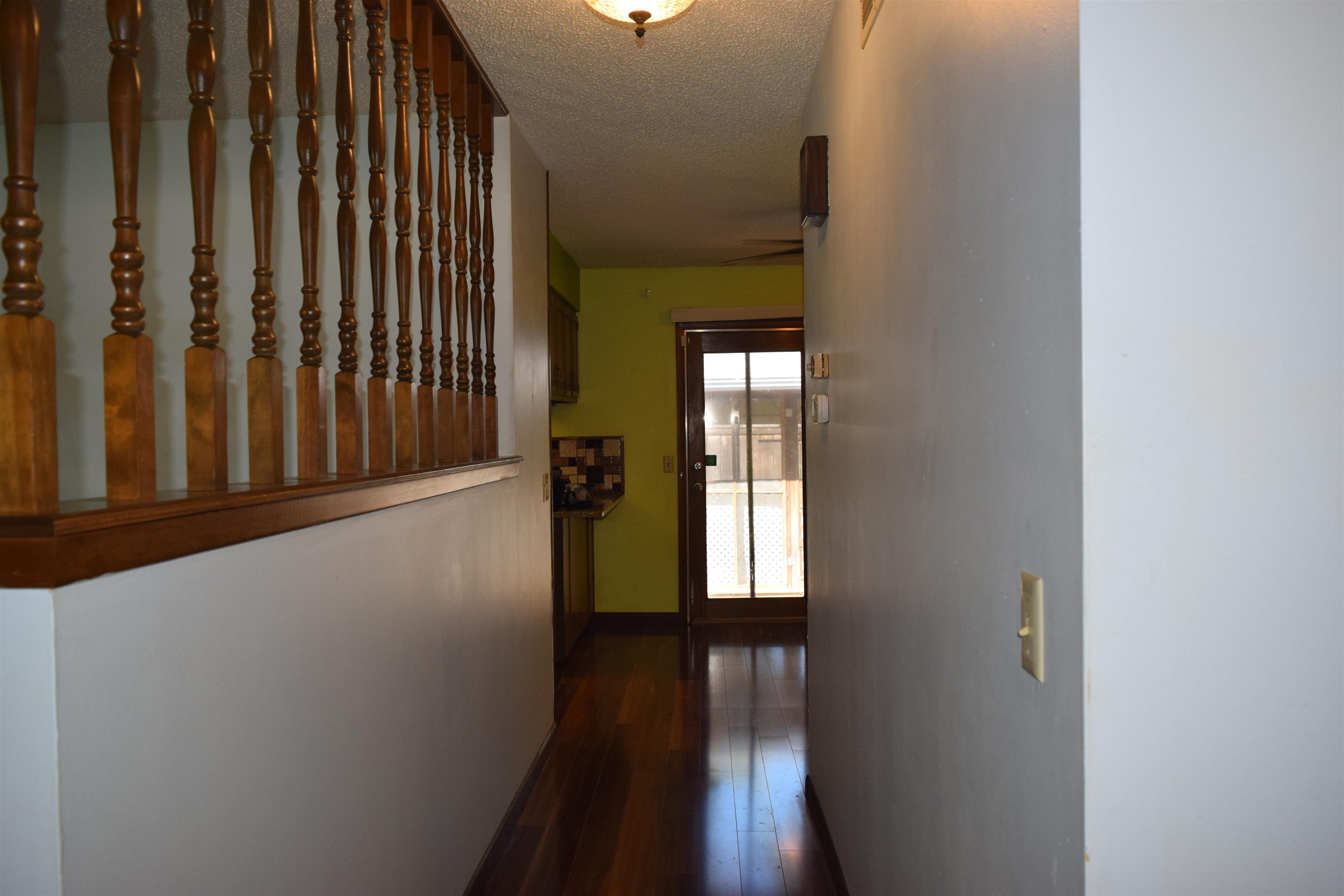 1933 N Reca Property Photo 17
