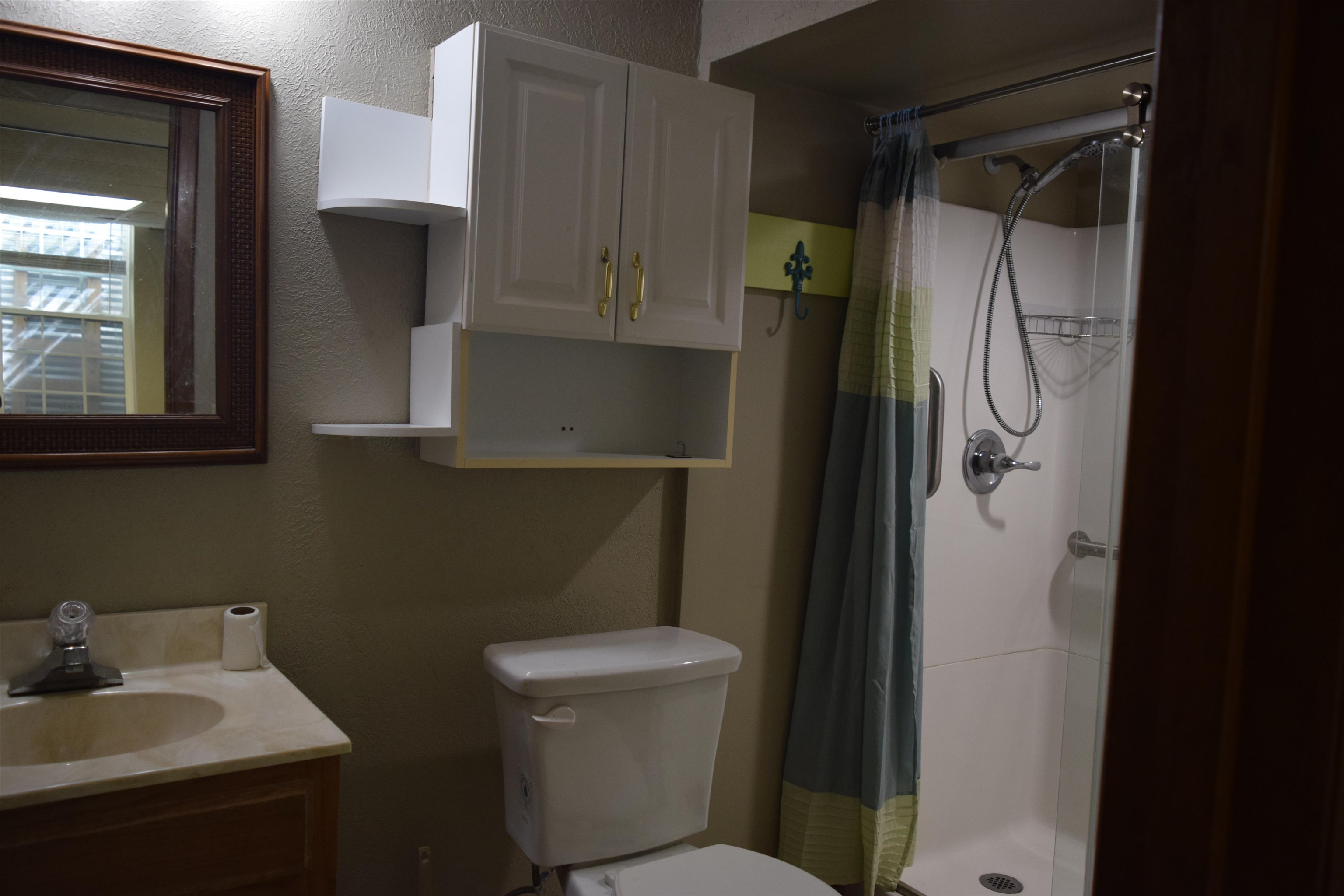 1933 N Reca Property Photo 22