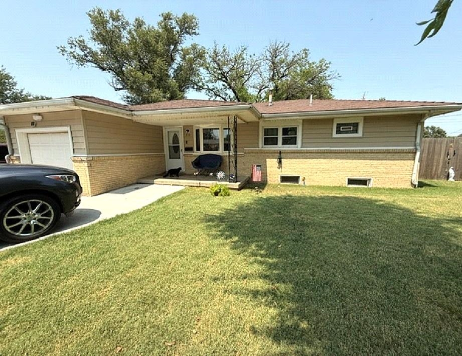 910 W Rita Property Photo 1
