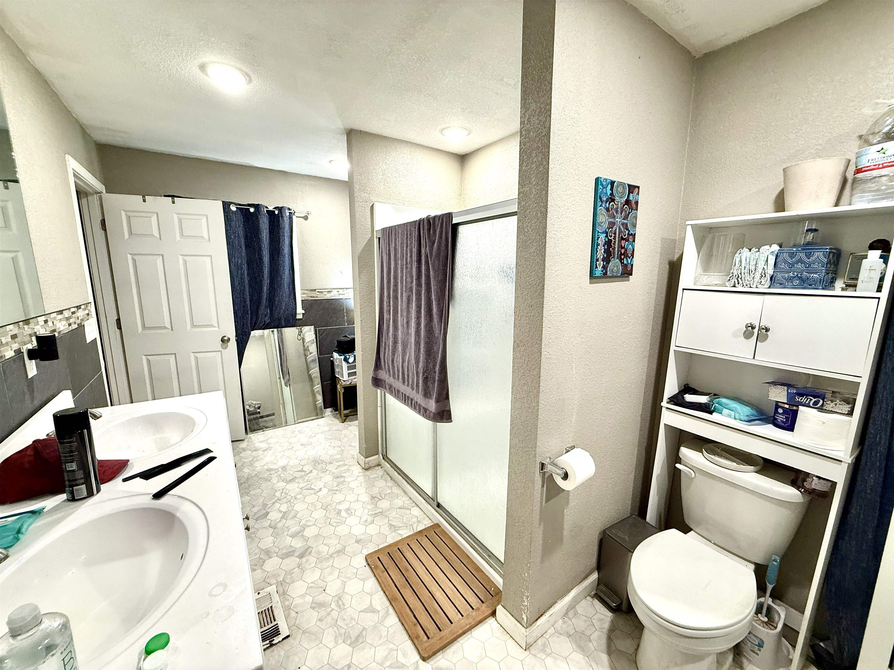 910 W Rita Property Photo 9