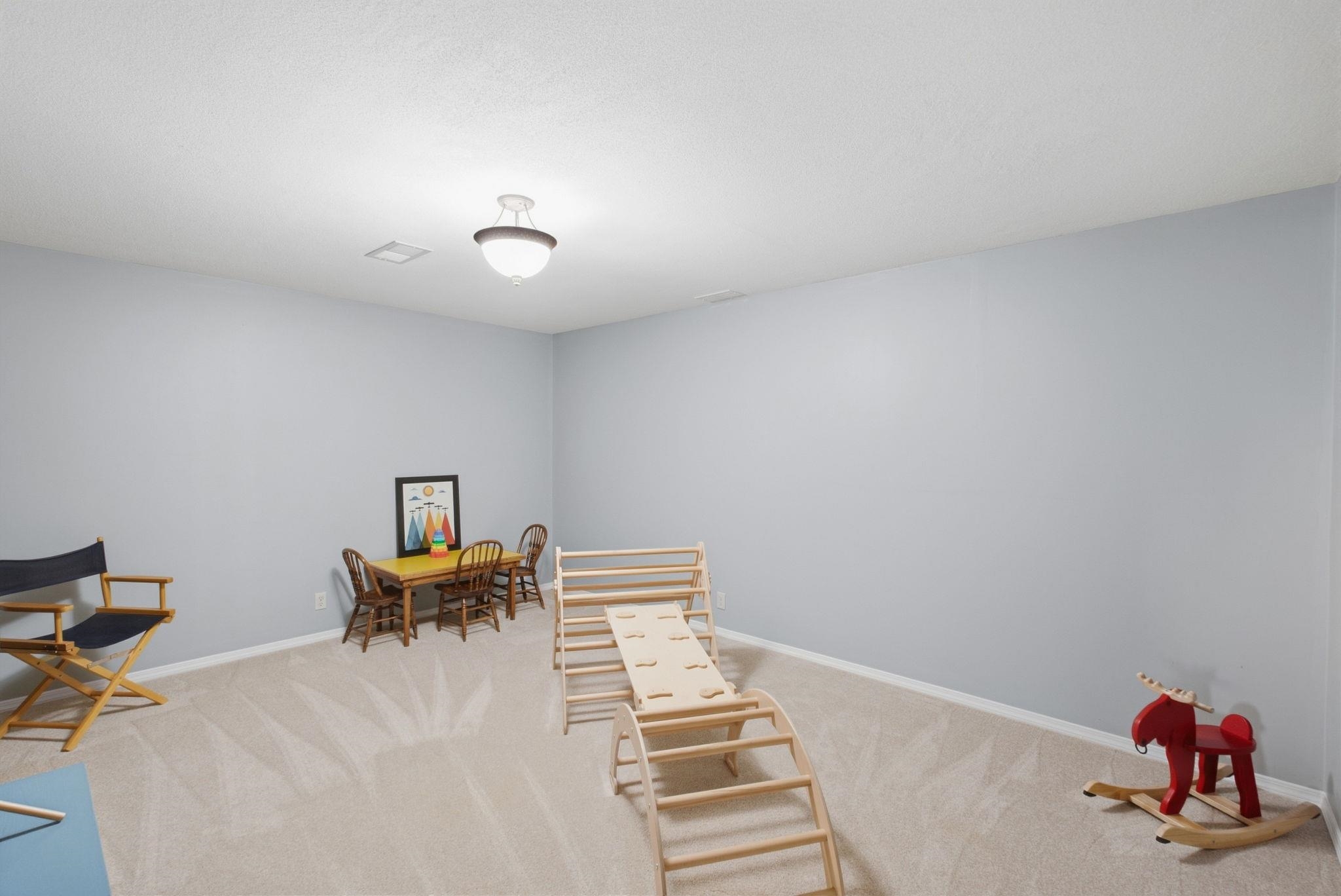 4245 N Ironwood St. Property Photo 27