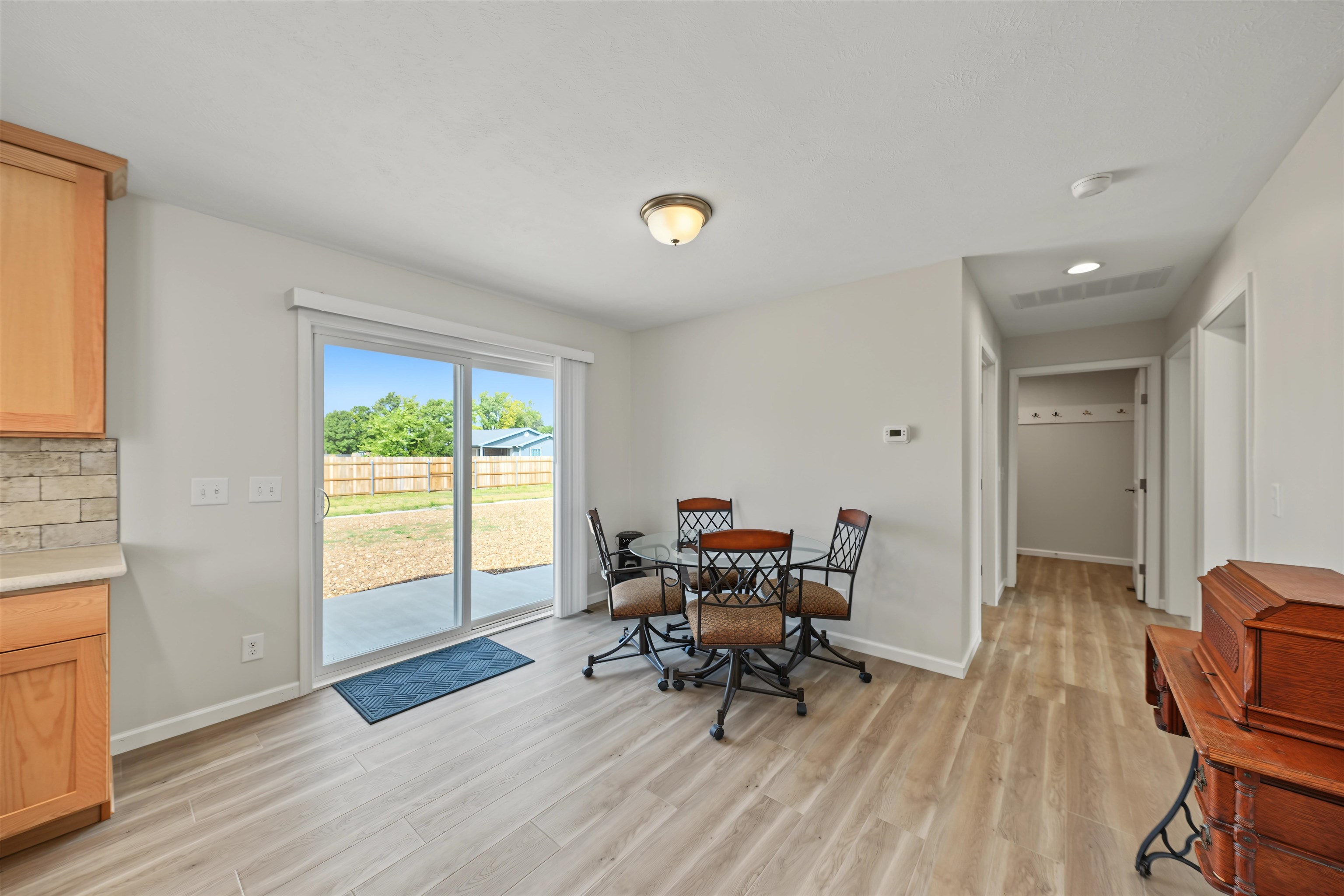 125 S Lindblad Dr. Property Photo 17