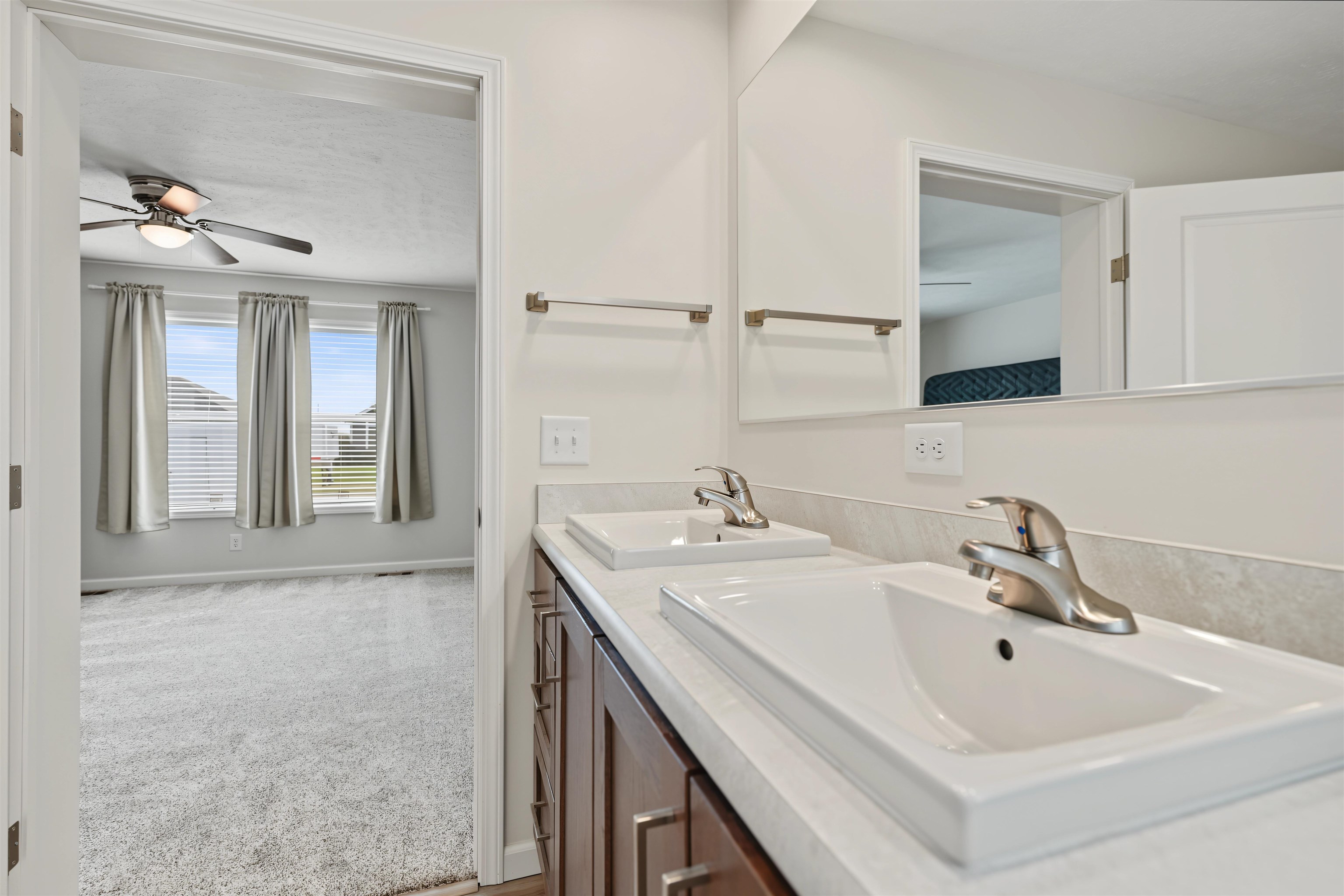 125 S Lindblad Dr. Property Photo 25