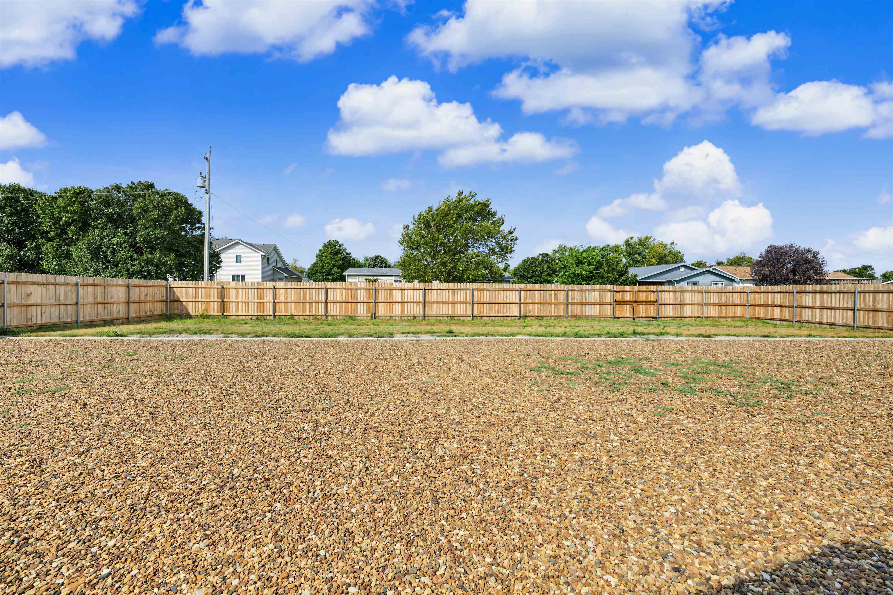 125 S Lindblad Dr. Property Photo 30