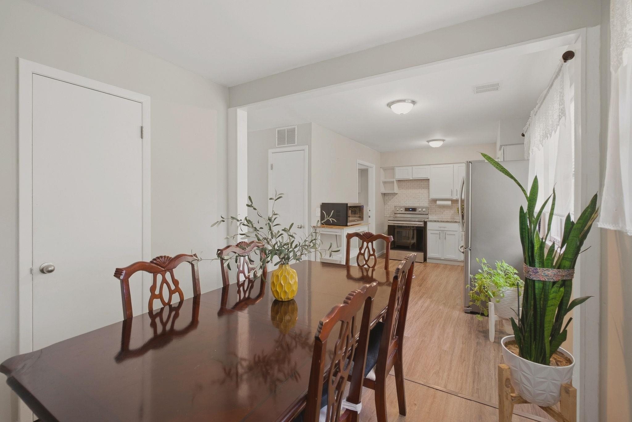 2916 S Bennett Property Photo 5