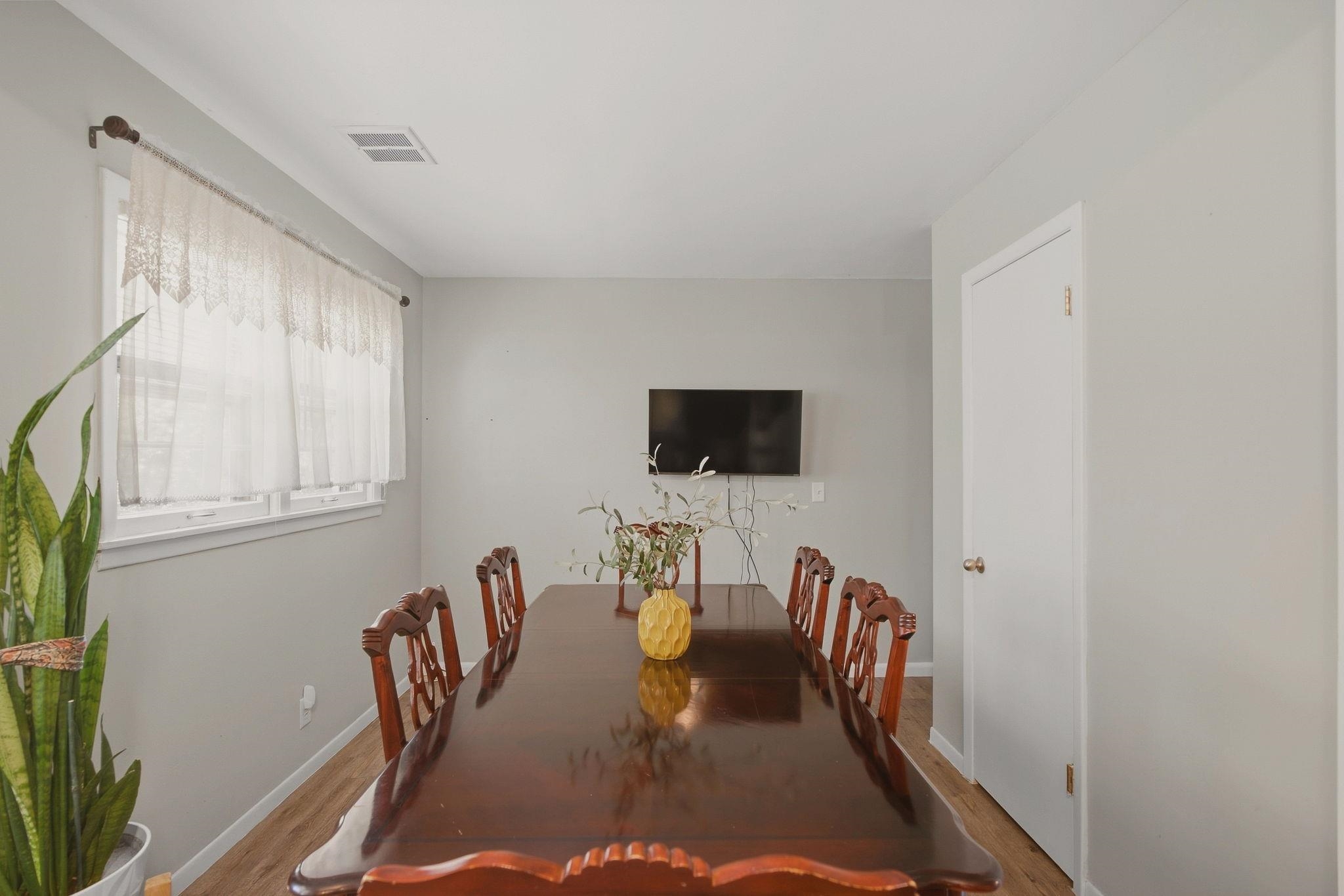 2916 S Bennett Property Photo 12